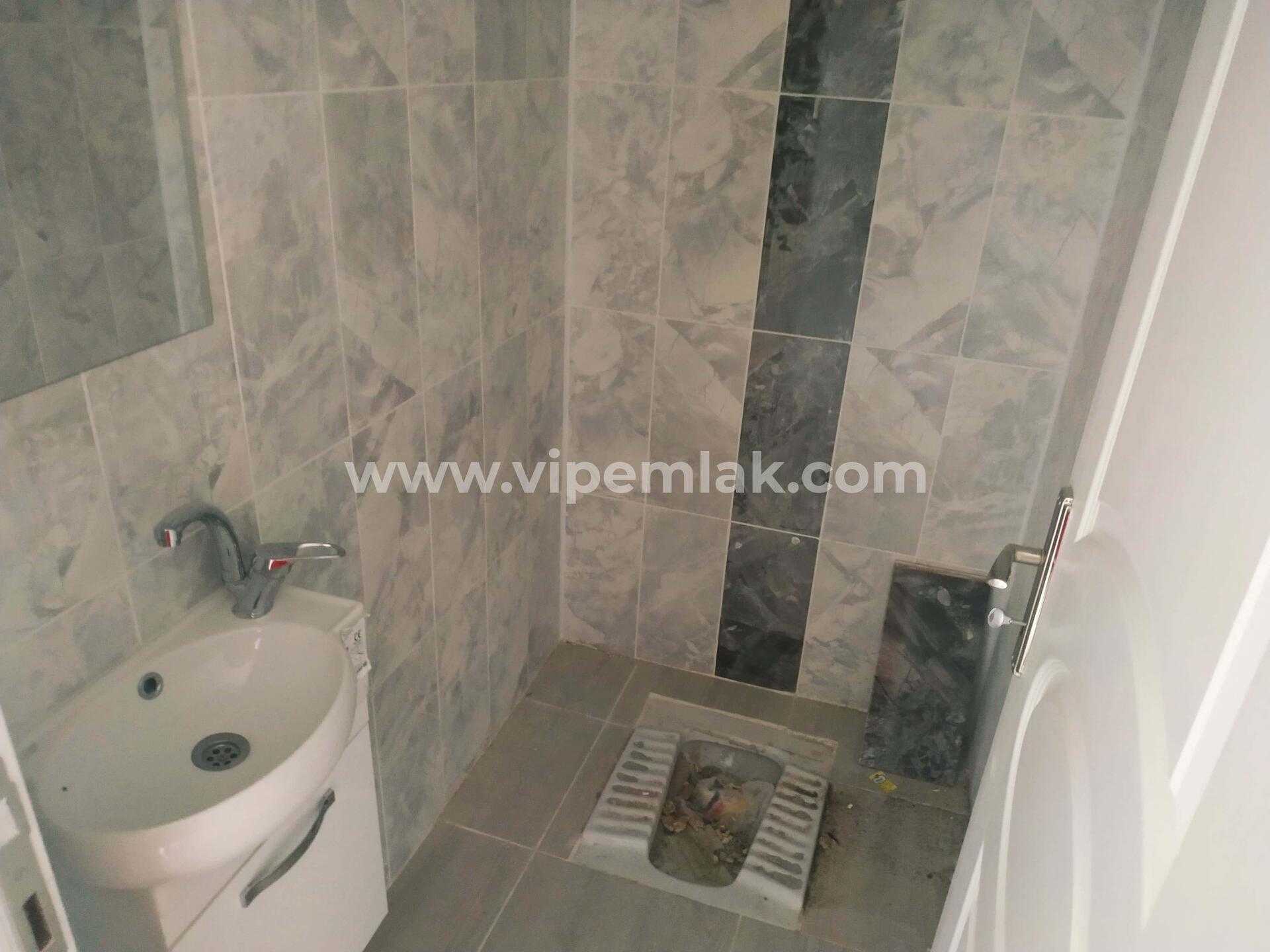 ERDEMLİ ALATA MAHALLESİNDE GENİŞ KULLANIŞLI 2+1 SATILIK DAİRE