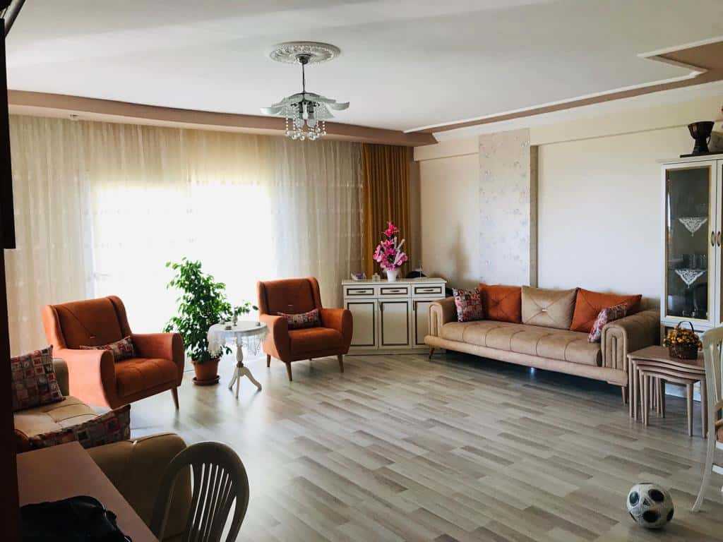 Alata’da 3+1 Geniş Full Bakımlı Satılık Daire