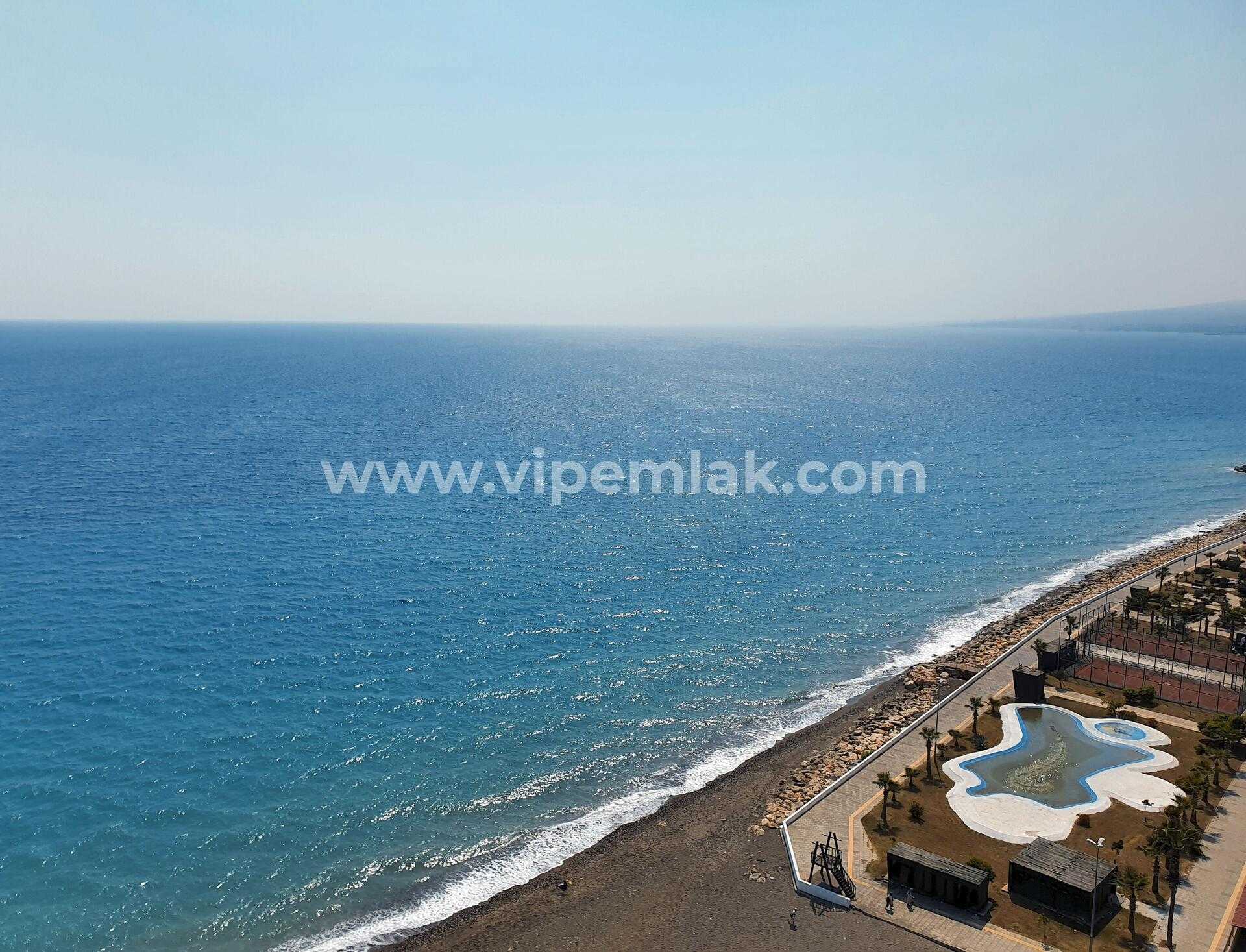 ERDEMLİ ALATA PARK SİTESİNDE DENİZE SIFIR YÜKSEK KAT 4+1 DAİRE