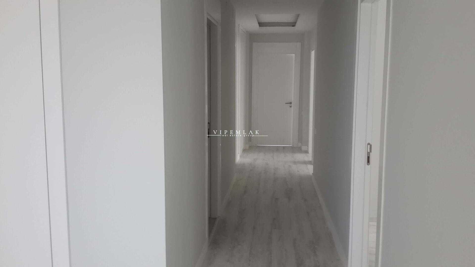 Erdemli Bulvar Yeşilyurt’ta Ultra Lüks 5+1 Satılık Daire