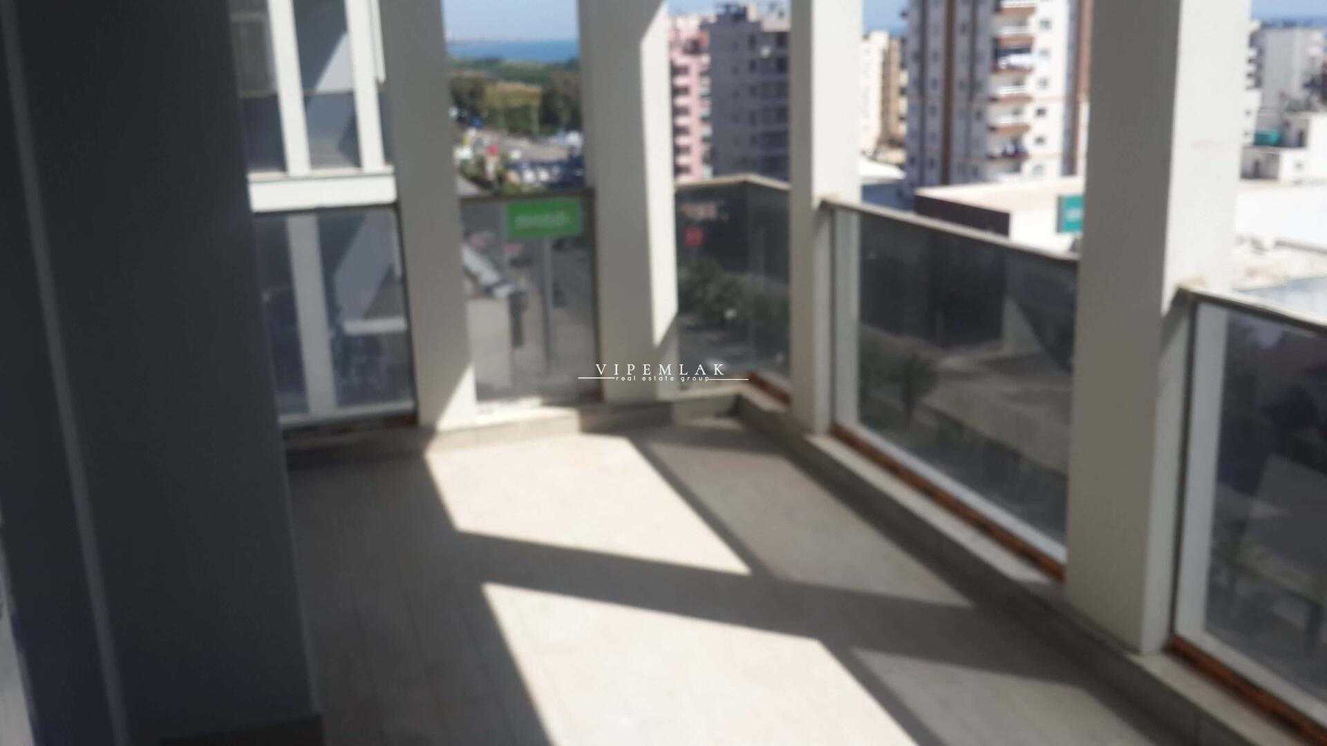 Erdemli Bulvar Yeşilyurt’ta Ultra Lüks 5+1 Satılık Daire
