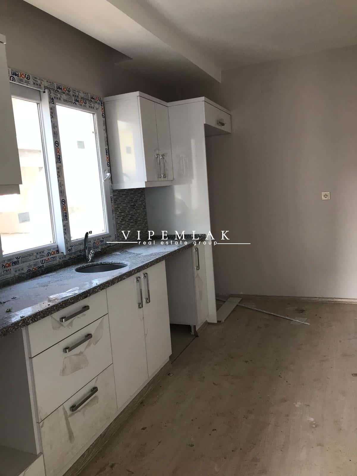 ERDEMLİ ALATA MAHALLESİNDE DEBİ AKADEMİ KARŞISI ACİL SATILIK 3+1 SIFIR DAİRE