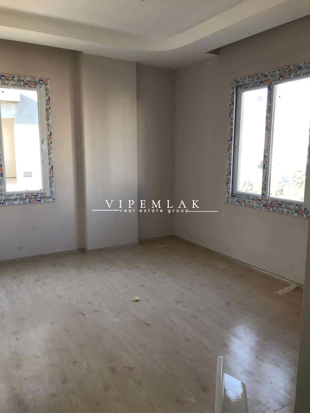 ERDEMLİ ALATA MAHALLESİNDE DEBİ AKADEMİ KARŞISI ACİL SATILIK 3+1 SIFIR DAİRE