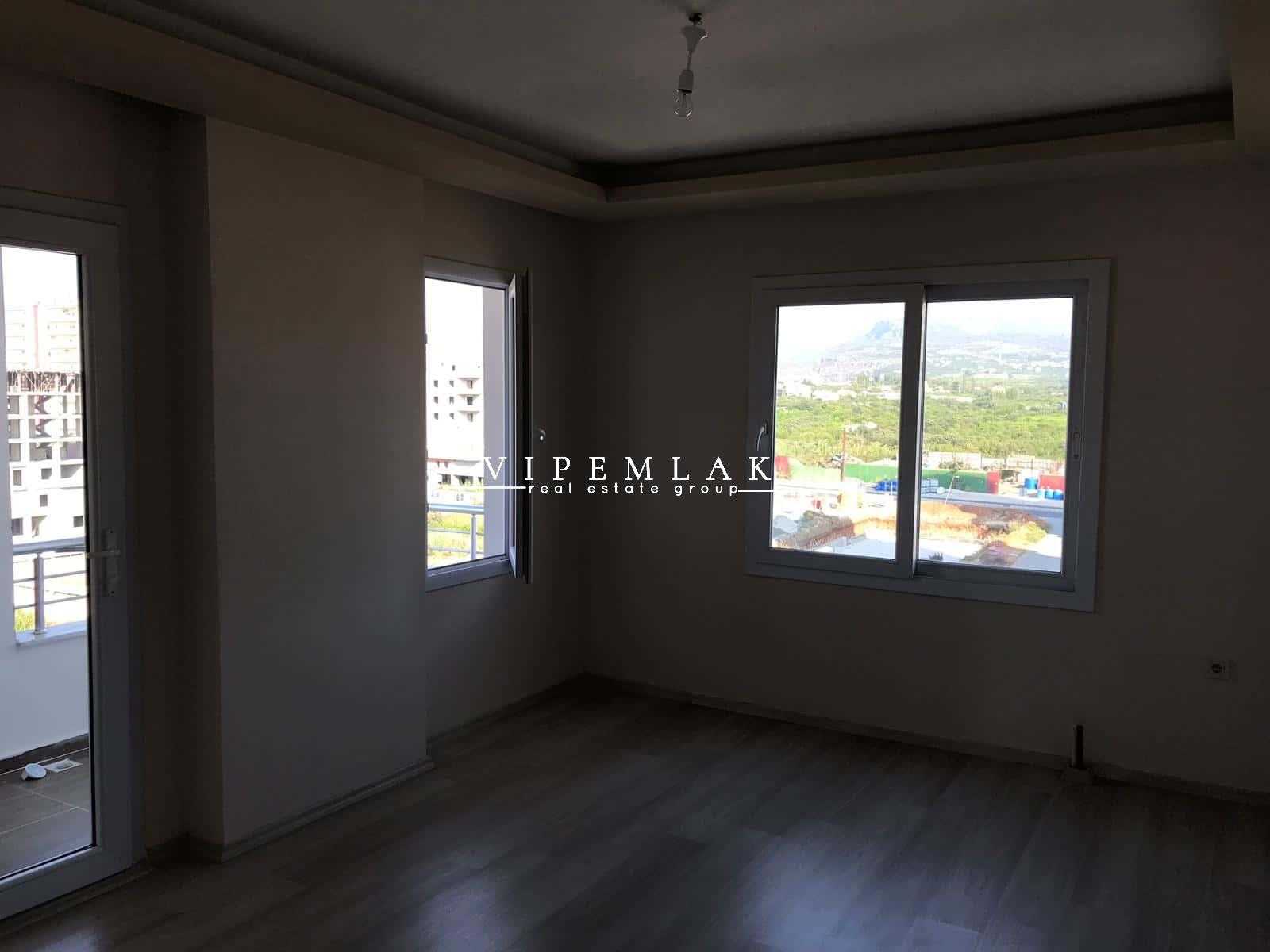 ERDEMLİ ALATA OĞLAKKAYA İNŞAATTA ACİL SATILIK 3+1 LÜX DAİRE