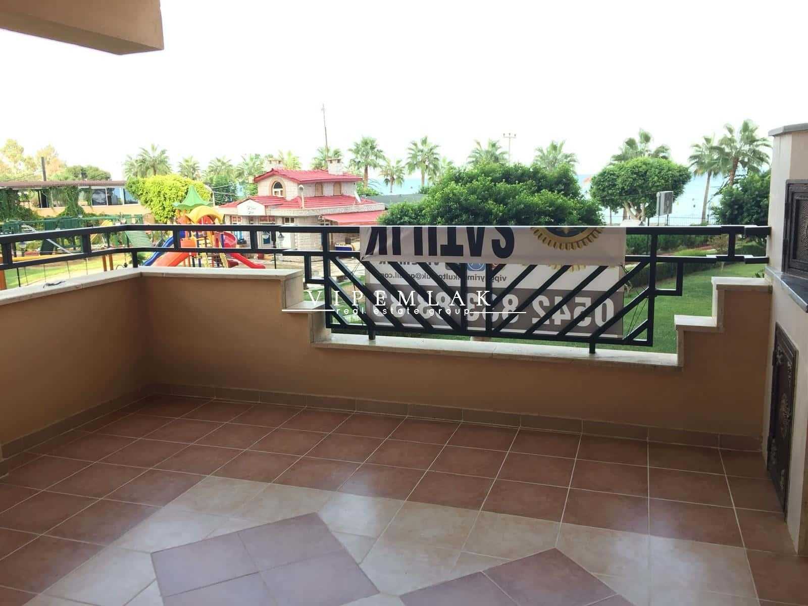 ÇEŞMELİ LİPARİS 3 SİTESİ EŞYALI SATILIK 3+1 UYGUN FİYATLI DAİRE