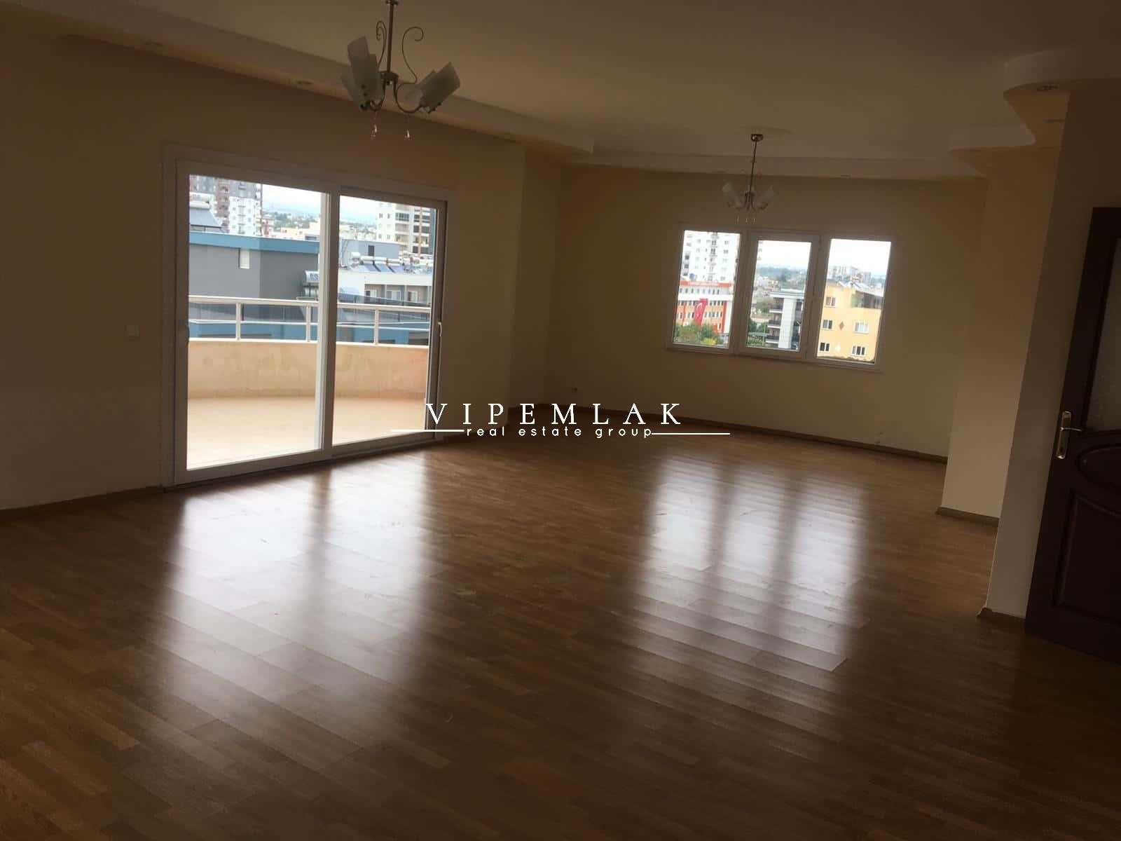 Erdemli Şehir Merkezinde Satılık 3+1 Daire