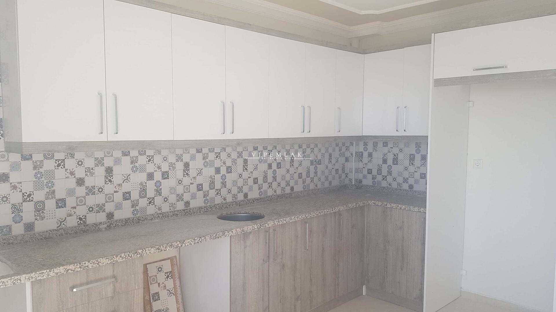 ERDEMLİ CARREFOURSA KARŞISI ALATA APARTMANI ACİL SATILIK 3+1 SIFIR DAİRE