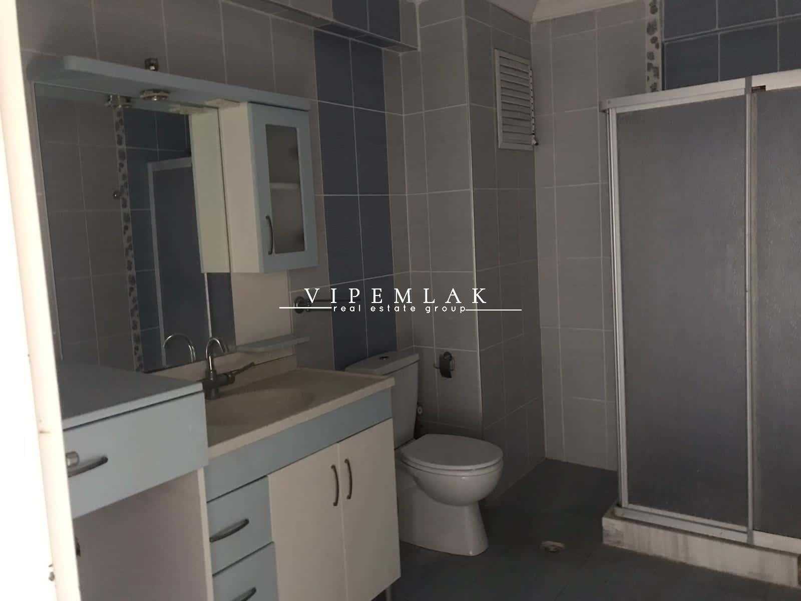 Davultepe Vivaldi Sitesinde Deniz Manzaralı 3+1 Bağımsız Mutfak Satılık Daire