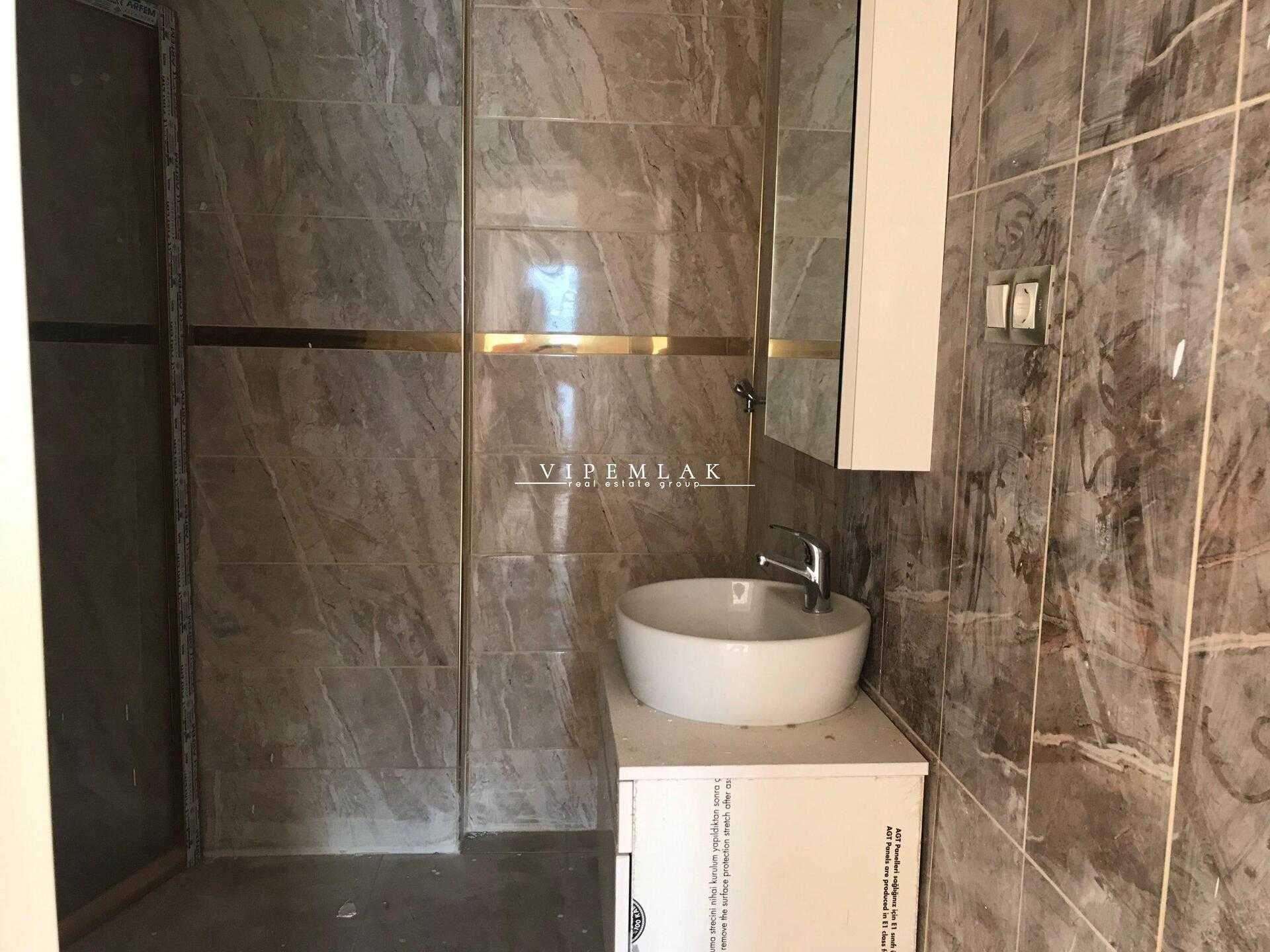 mezitli tece kybele court sitesinde 2+1 satılık daire