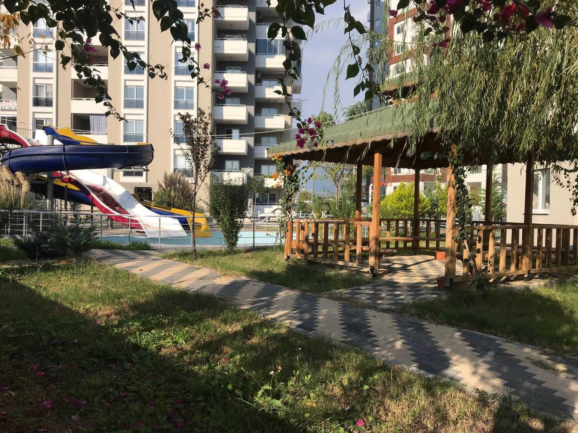 mezitli tece kybele court sitesinde 2+1 satılık daire