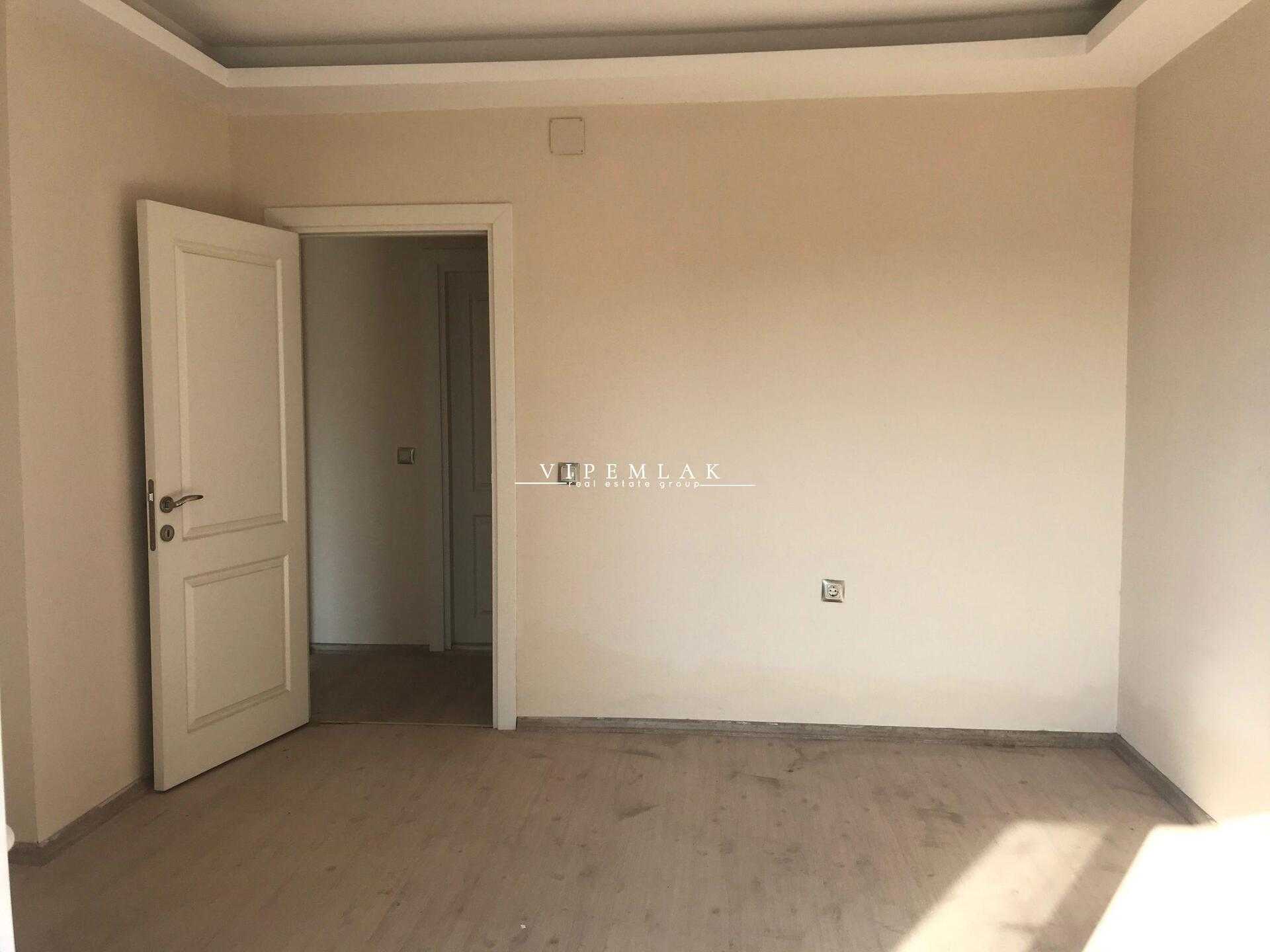 mezitli tece kybele court sitesinde 2+1 satılık daire