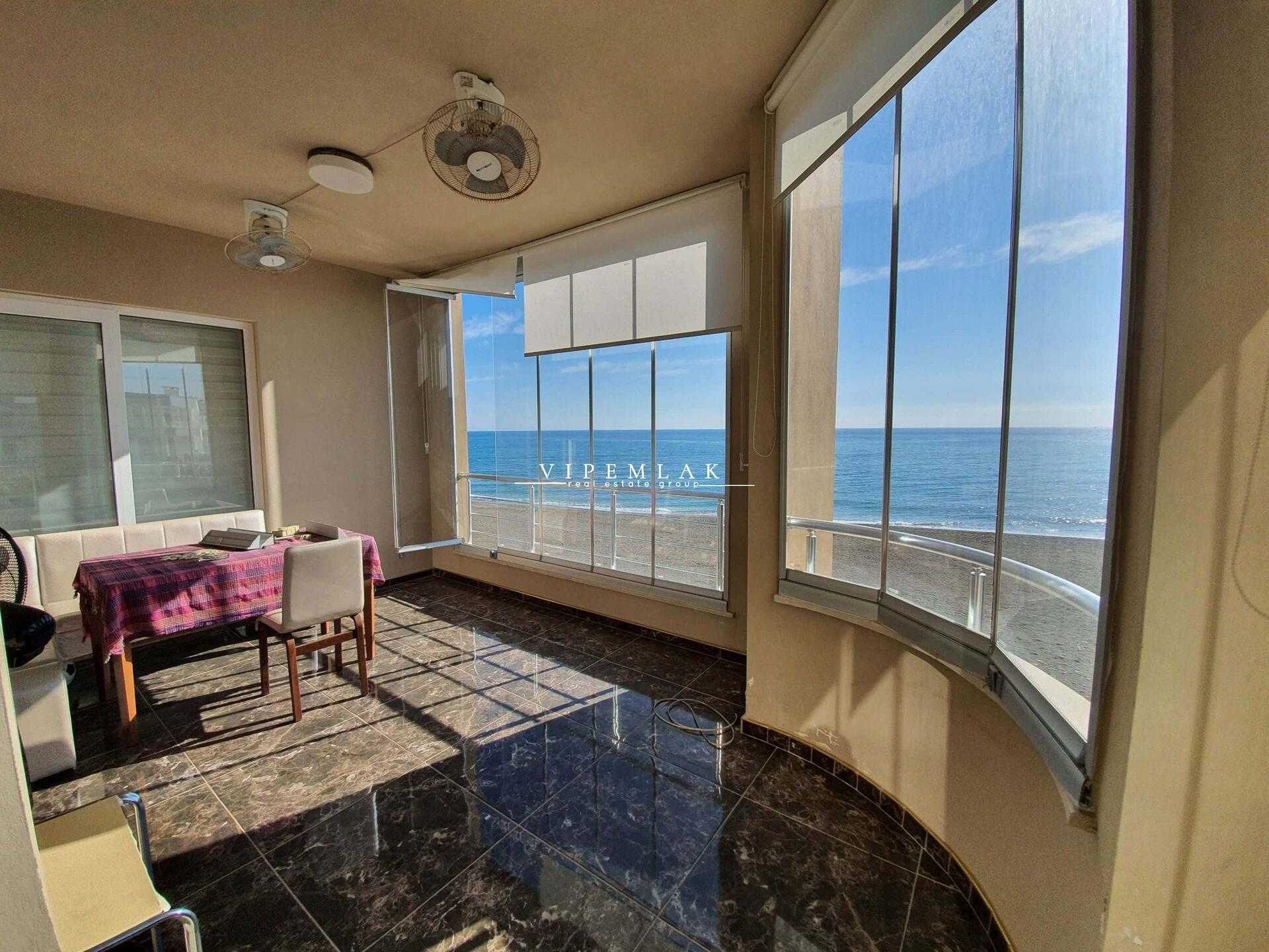ERDEMLİ ALATAPARK SİTESİNDE FULL EŞYALI DENİZE SIFIR 4+1 ULTRA LÜKS SATILIK DAİRE