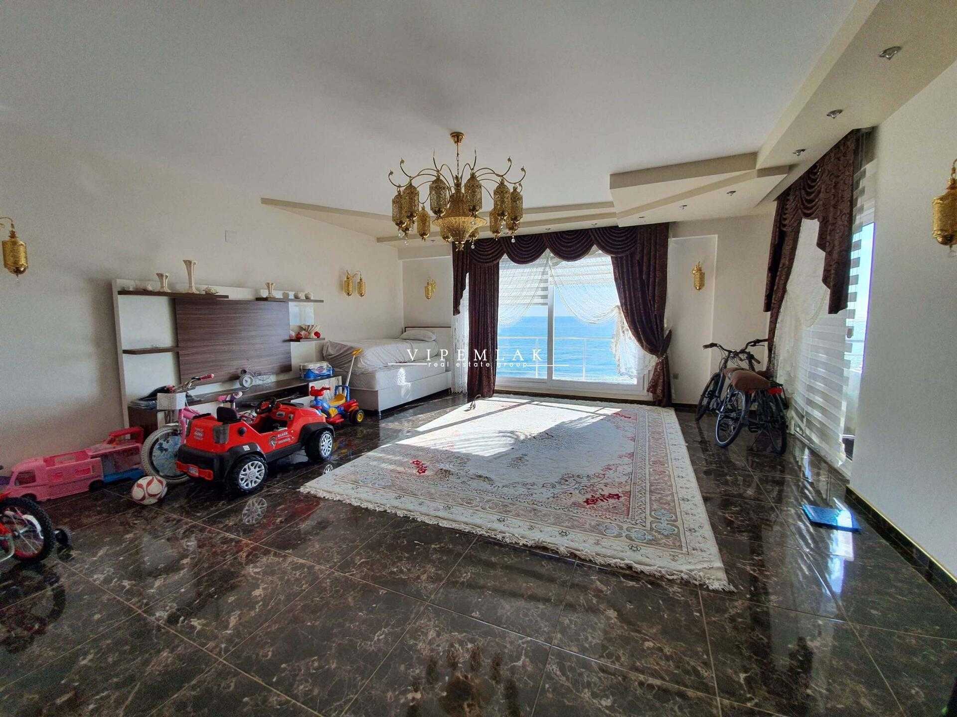 ERDEMLİ ALATAPARK SİTESİNDE FULL EŞYALI DENİZE SIFIR 4+1 ULTRA LÜKS SATILIK DAİRE