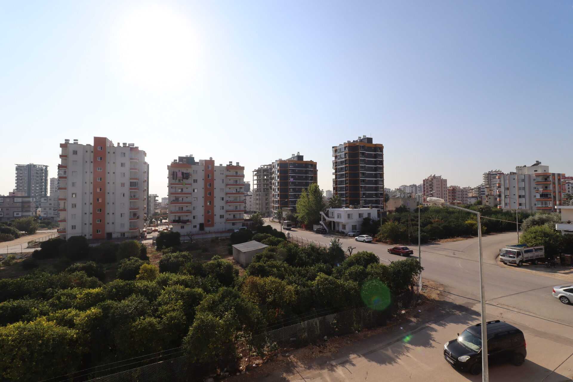Erdemli Alata Mahallesinde Satılık 4+1 Uygun Daire 