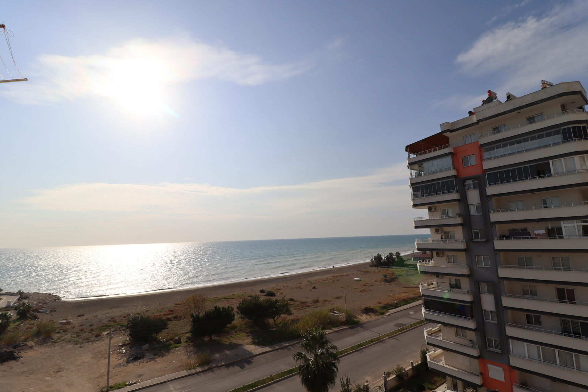 Erdemli Akdeniz Mahallesi Deniz Manzaralı Satılık 2+1 Daire