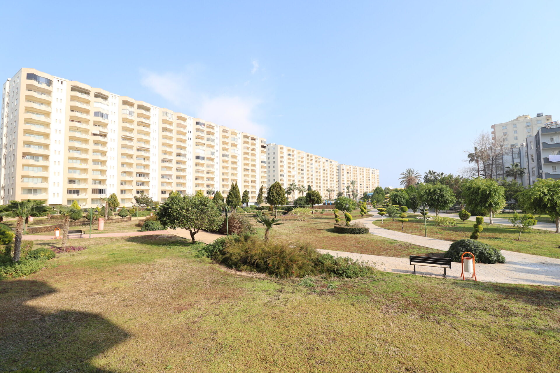 MERSİN ERDEMLİ KARGIPINARI QUEENABA SİTESİ 3+1 EŞYALI KİRALIK YAZLIK DAİRE