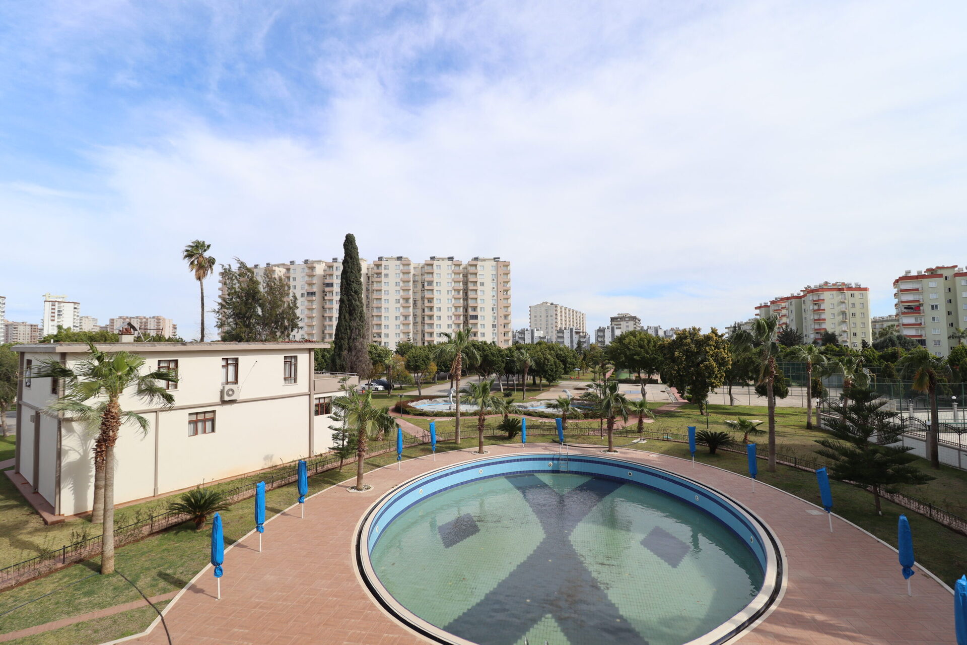 MERSİN ERDEMLİ KARGIPINARI QUEENABA 3 SİTESİ 1+1 EŞYALI KİRALIK YAZLIK DAİRE