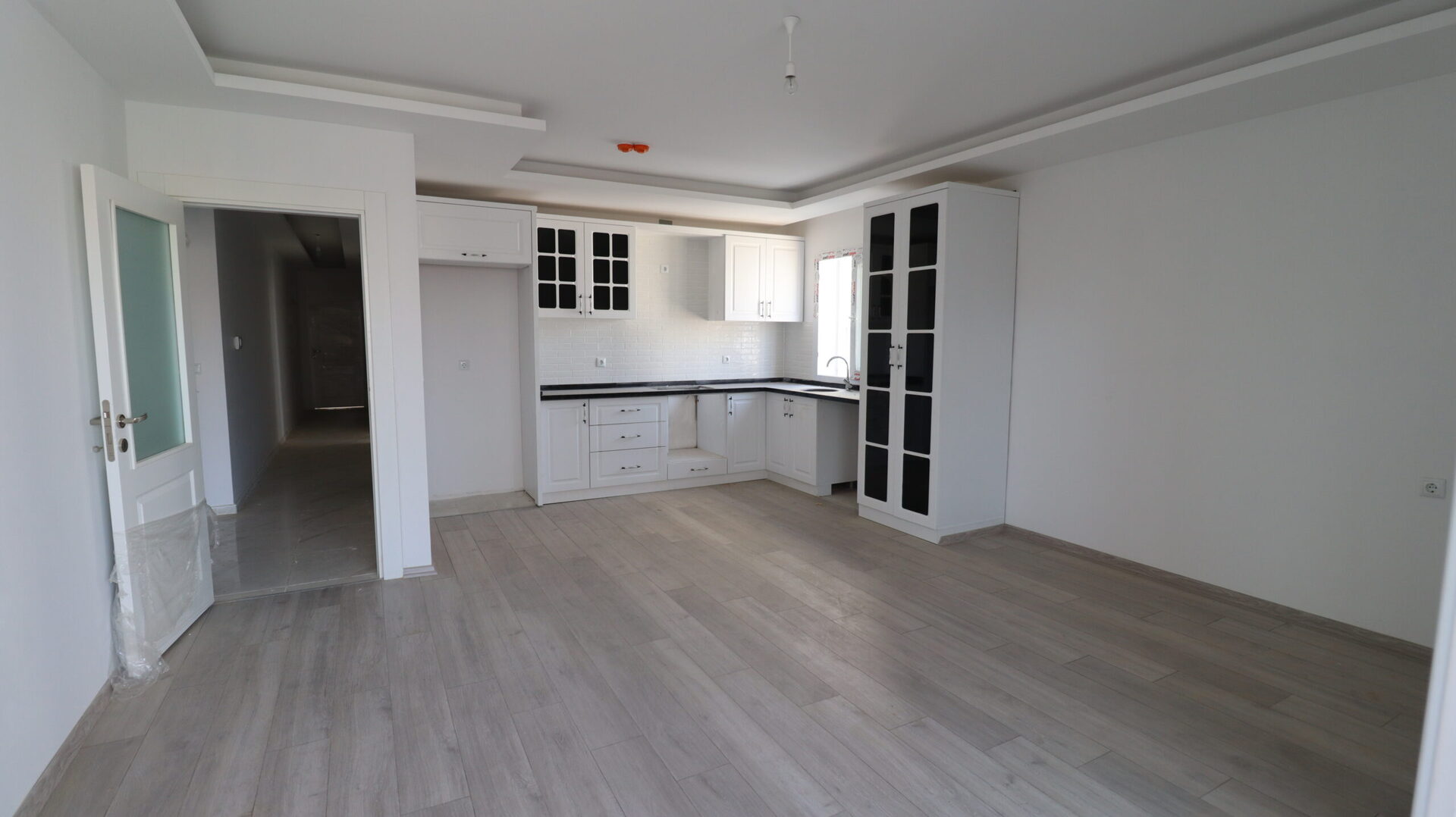 Mersin Erdemli Akdeniz Mah 4+1 Kilerli Satılık Sıfır Daire