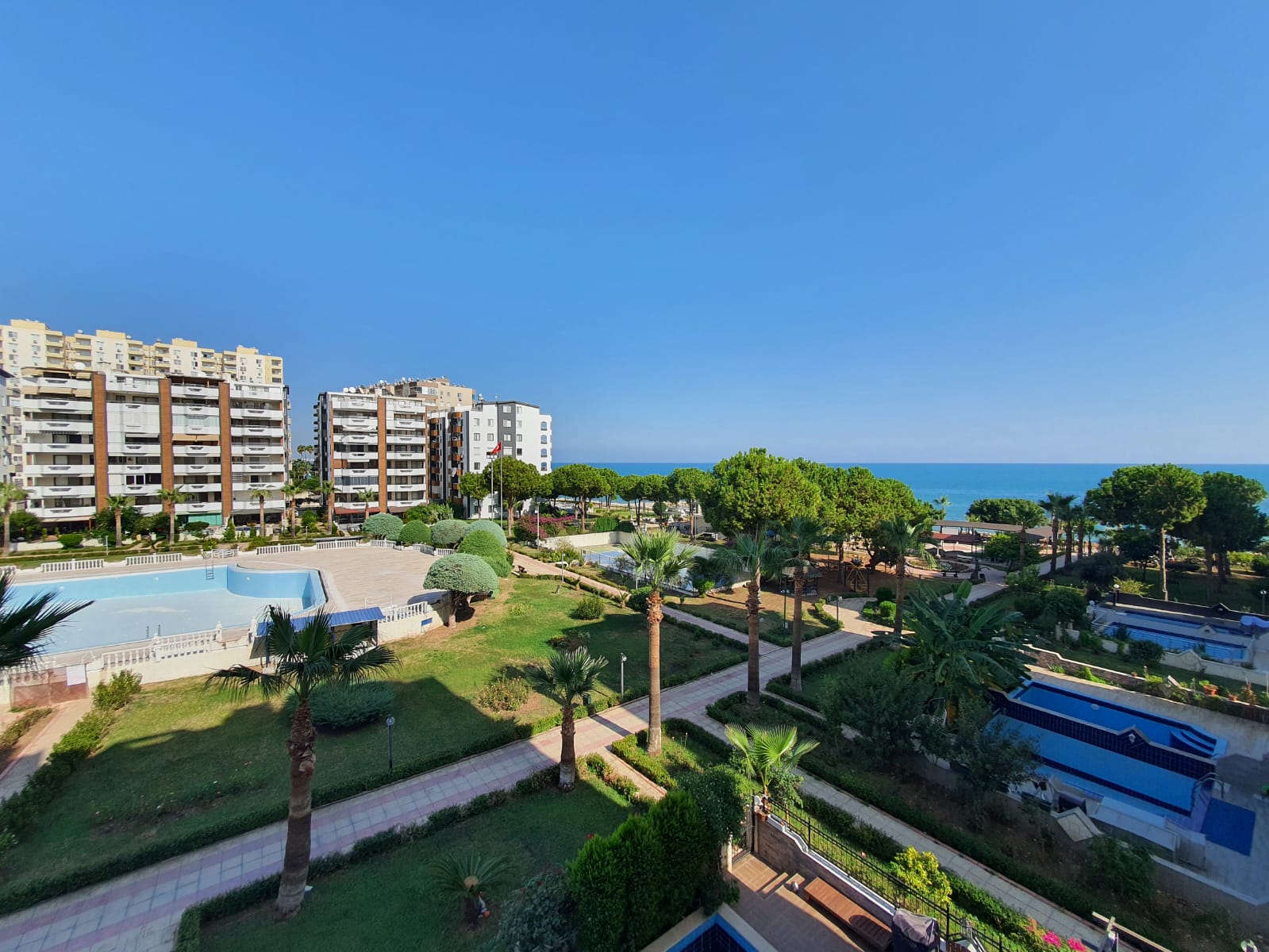 Mersin Erdemli Çeşmeli Altunören 1 Eşyalı Satılık 2+1 Lüks Daire