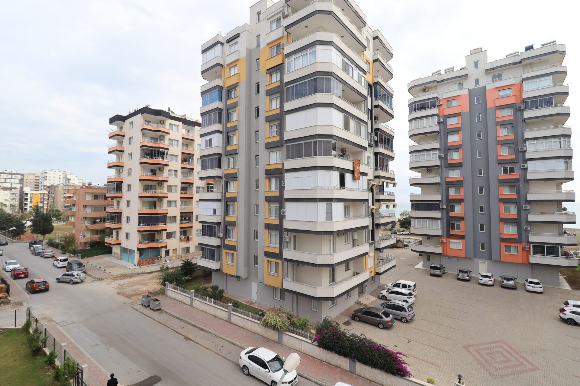 Erdemli Akdeniz Mahallesi Satılık 3+1 Bağımsız Mutfak Sıfır  Daire