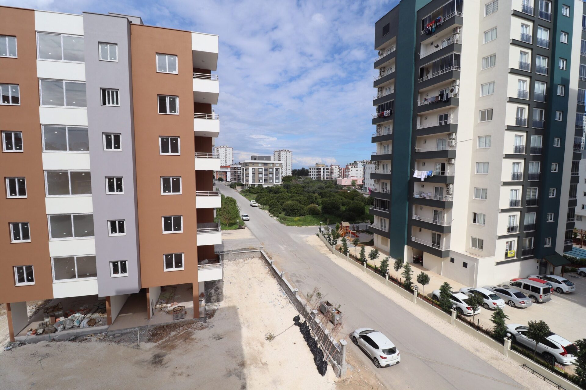 Erdemli Alata Onur Evleri 2 Sitesinde 4+1 Satılık Uygun Daire
