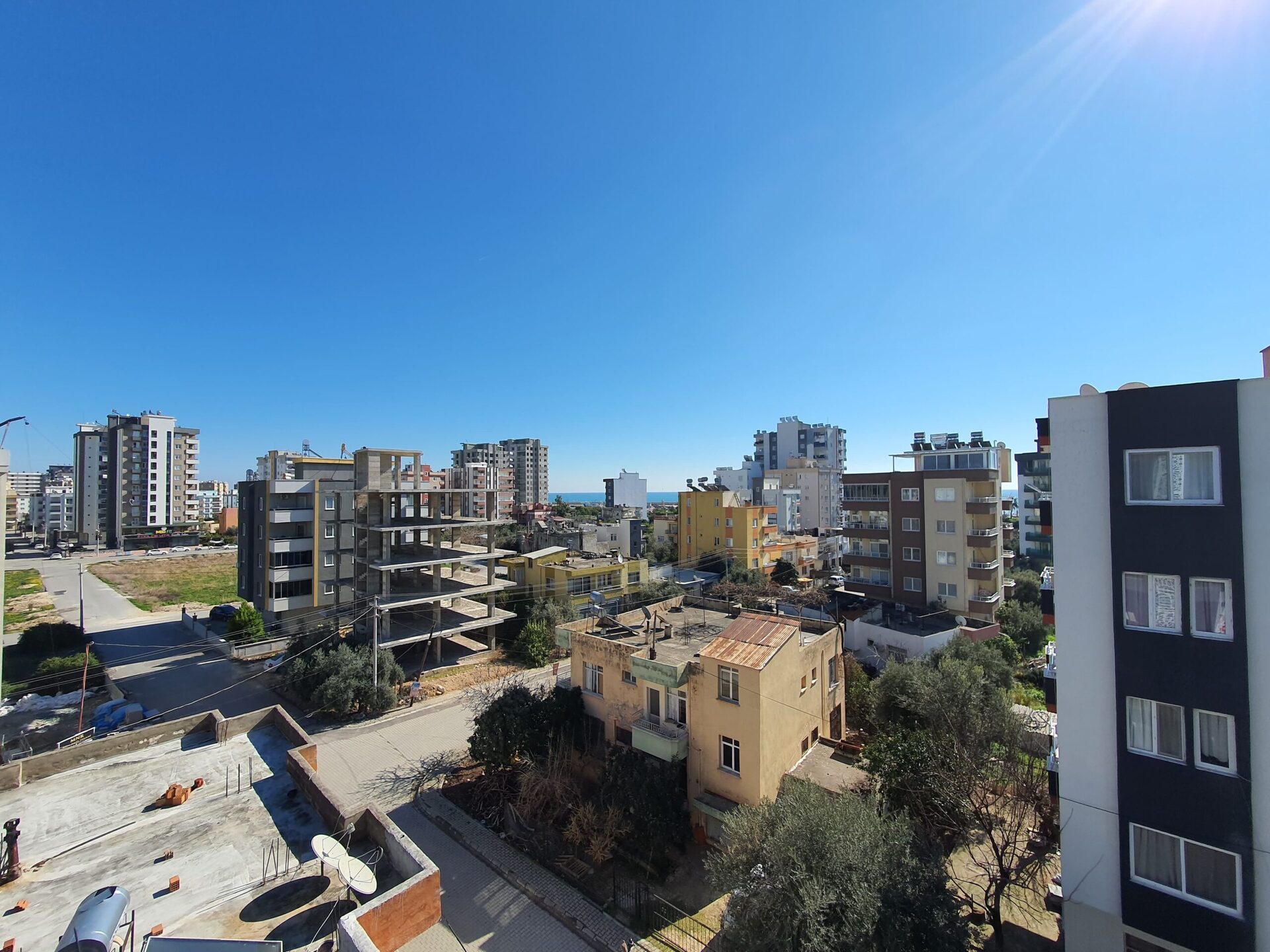 Mersin Erdemli Alata Mahallesi 2+1 Bağımsız Mutfak Satılık Lüks Daire