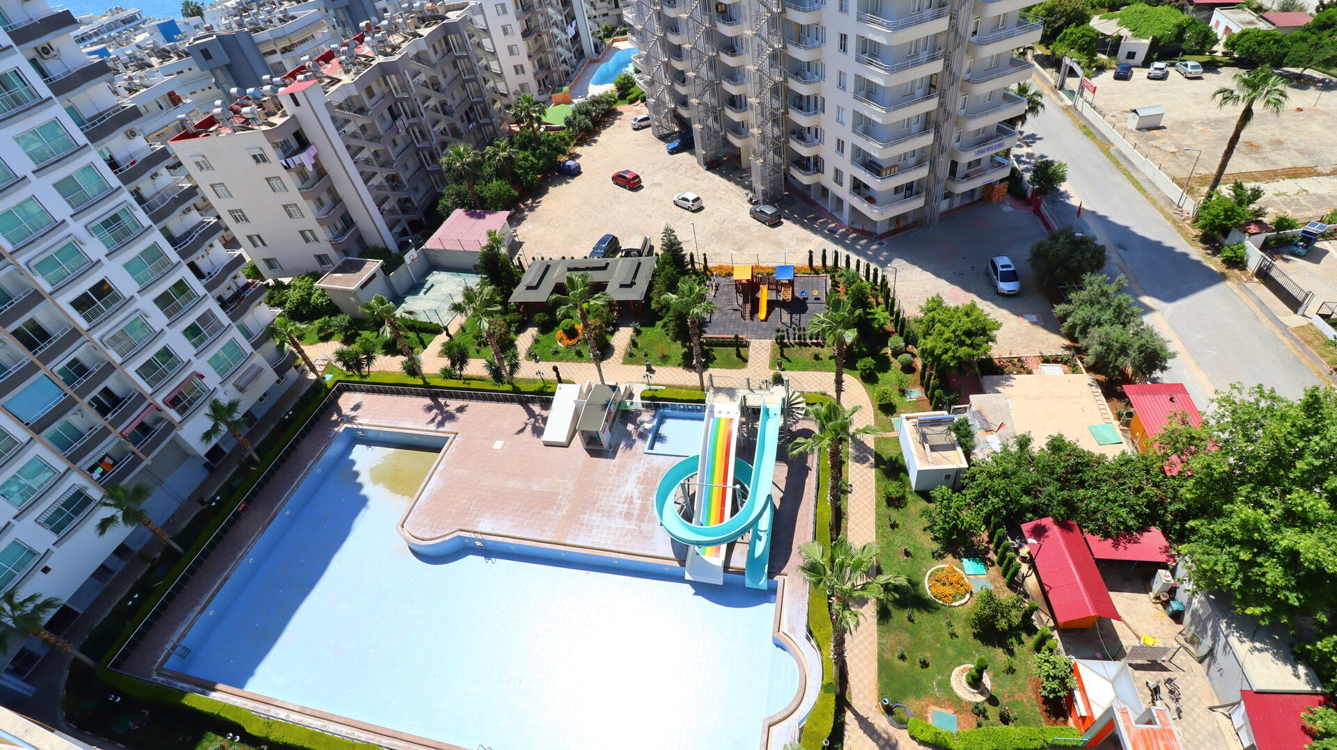 Mersin Erdemli Tömük Assa Sitesi Eşyalı Acil Satılık 2+1 Bakımlı Daire