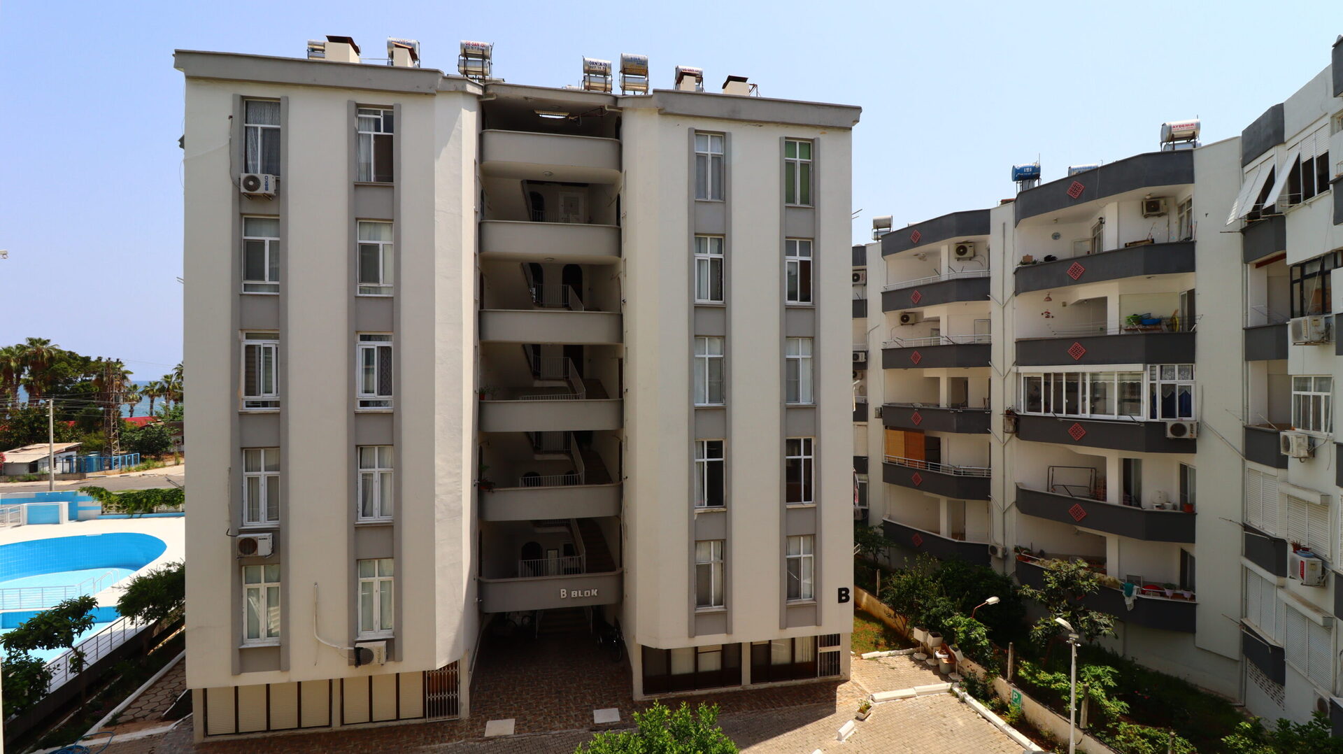 Mersin Erdemli Seafront Talas Complex 2+1 Furnished Flat For Sale