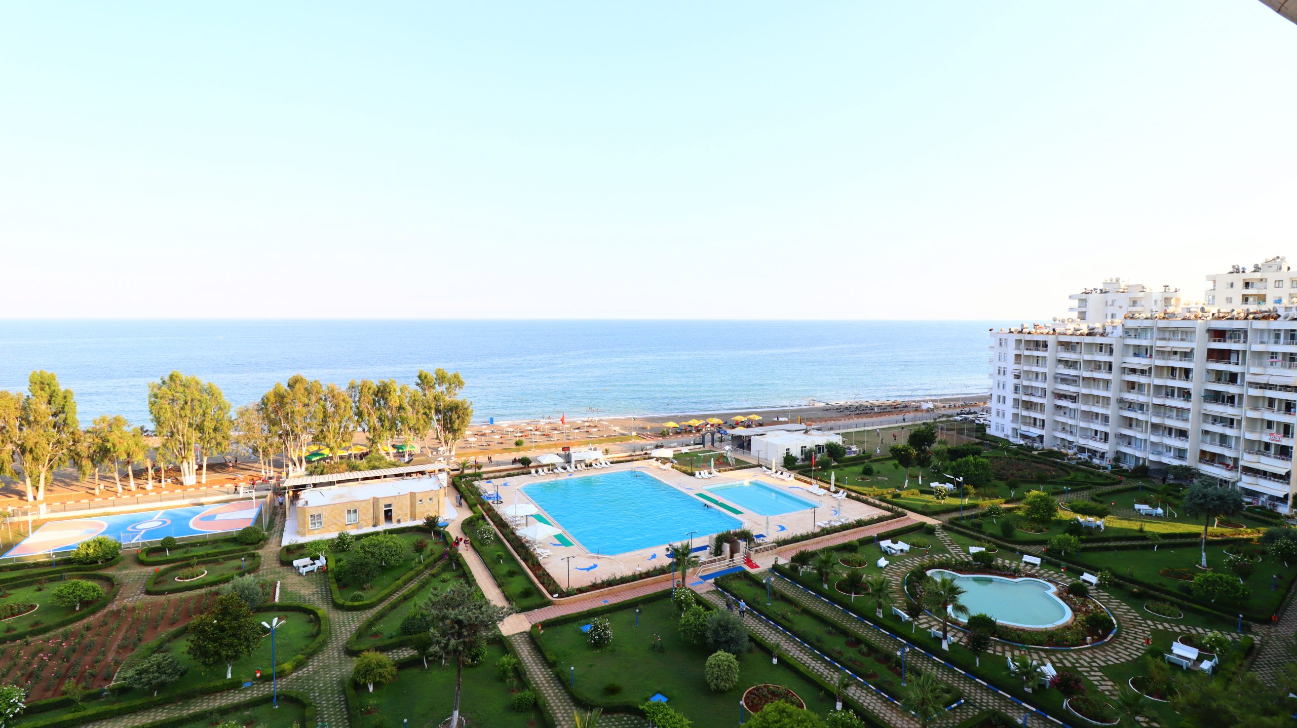 Mersin Erdemli Arpaçbahşiş Güneş 3 Denize Sıfır Satılık 2+1 Daire 