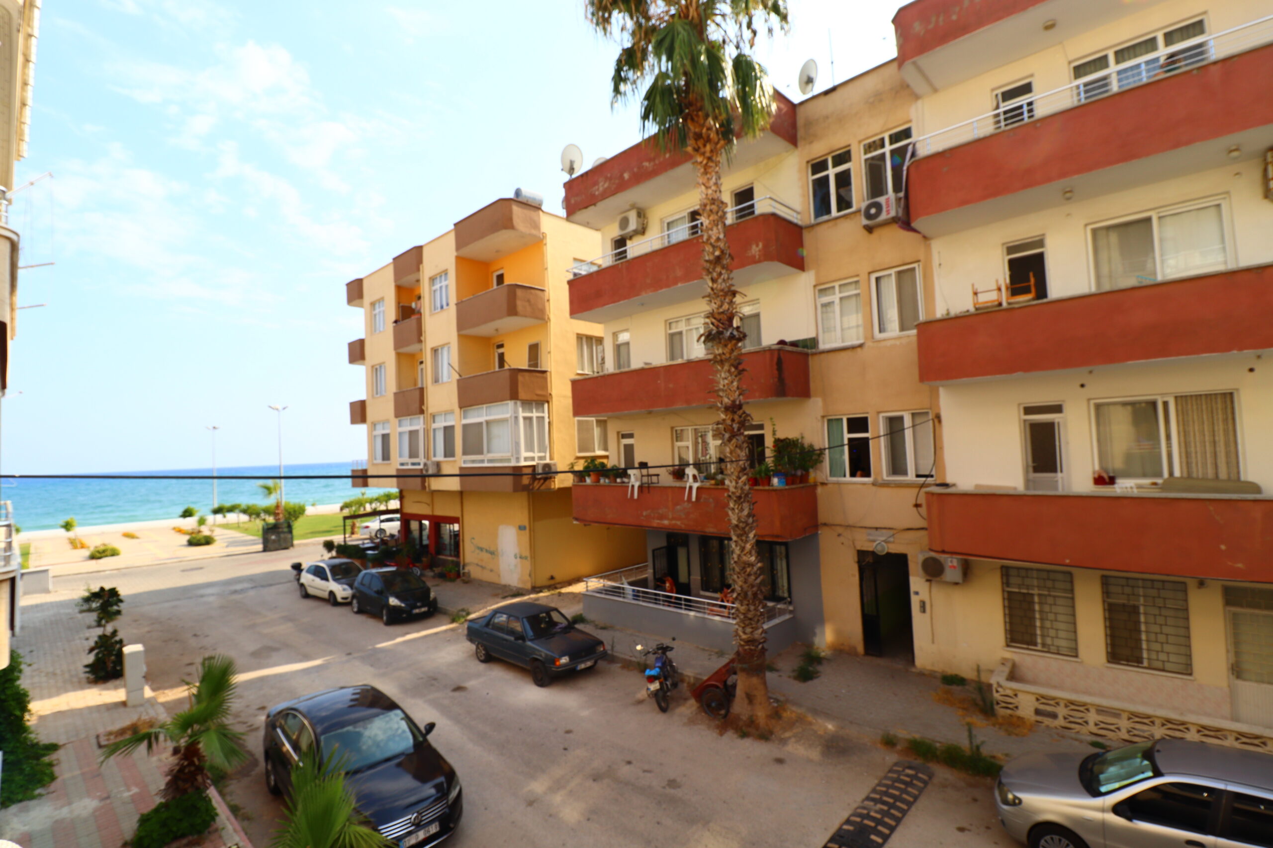 3+1 Flat For Sale In Mersin Erdemli Center Near The Sea