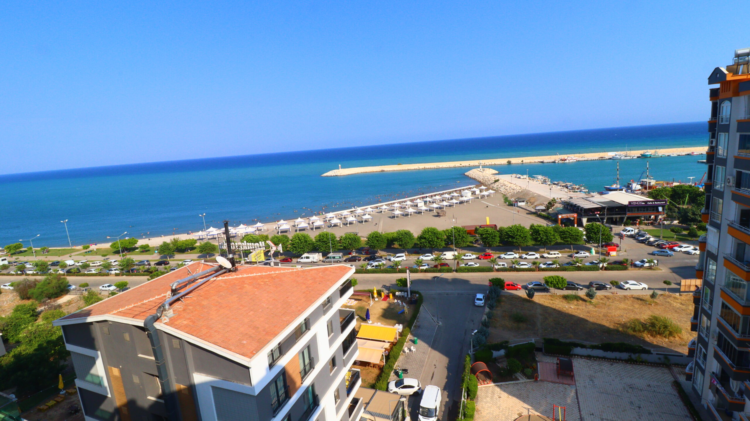 Mersin Erdemli Alata Marin Gündeşli Plaza Sitesi Kiralık 3+1 Daire