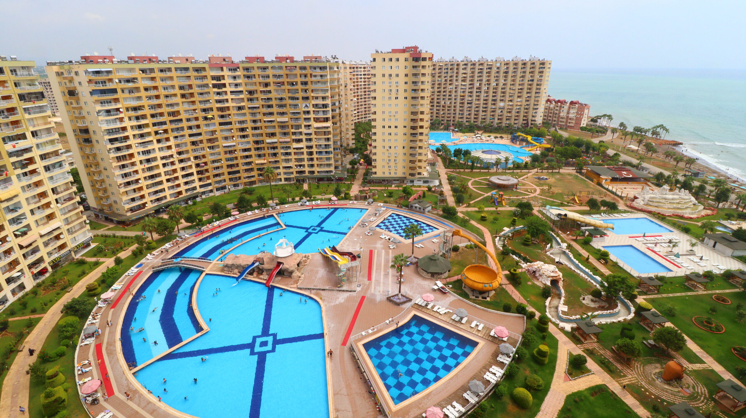 Mersin Erdemli Tömük Flamingo 8 Sitesi Eşyalı Satılık 3+1 Daire