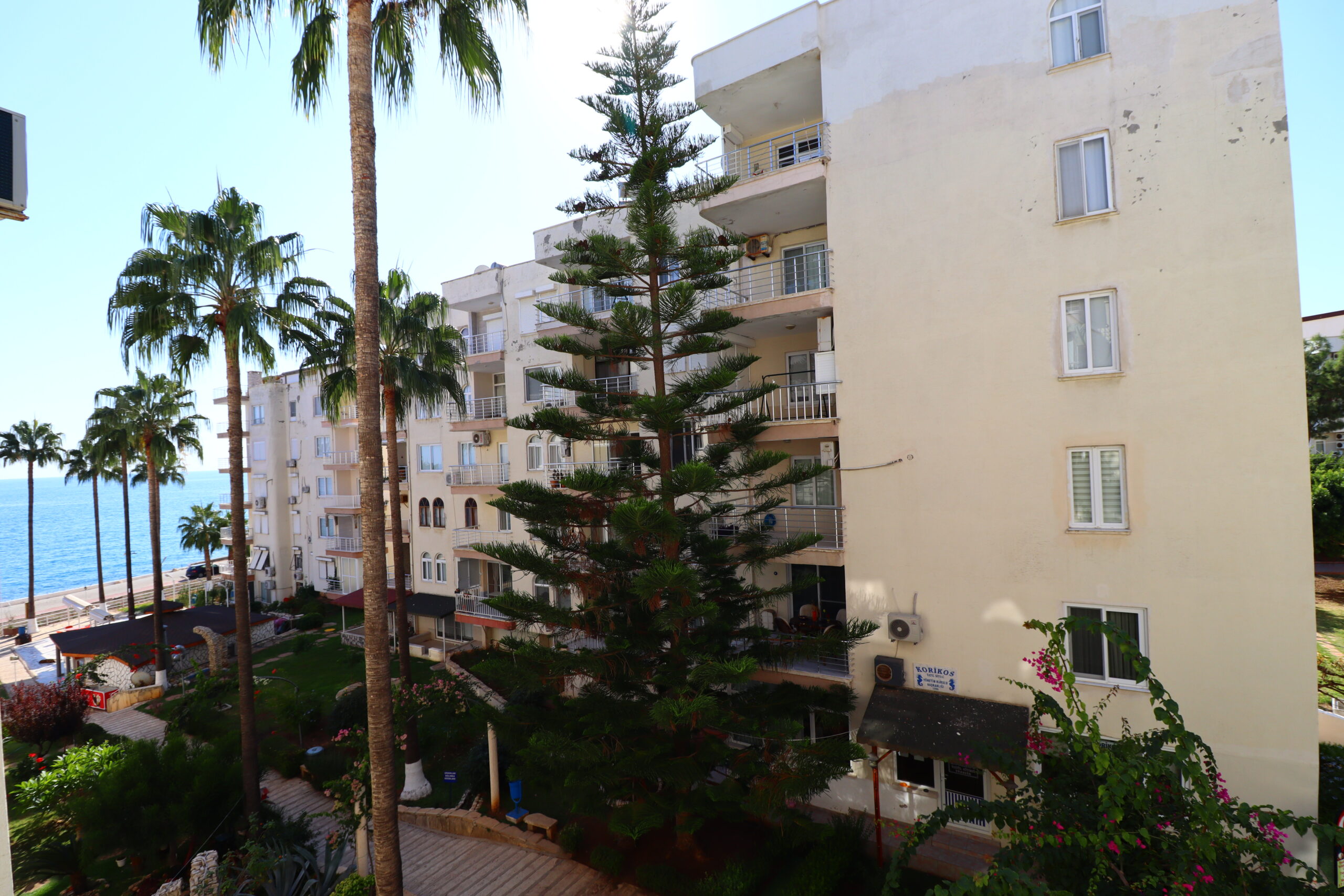 Mersin Erdemli Kumkuyu Korikos Sitesi Deniz Manzaralı  Eşyalı Kiralık 1+1 Daire