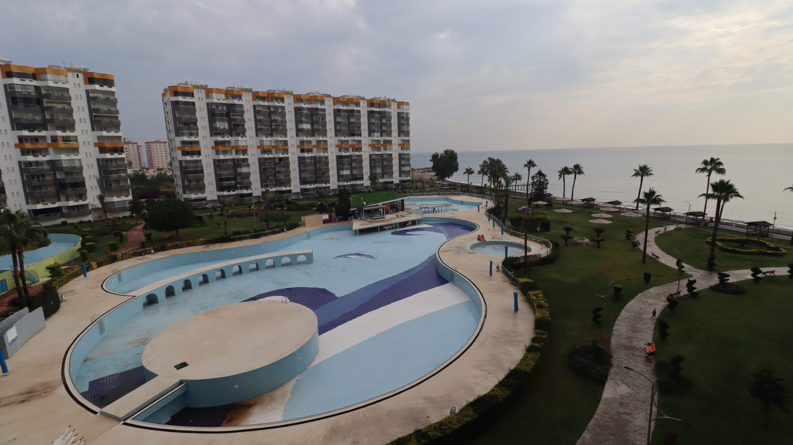 Mersin Erdemli Kargıpınarı Queenaba Site 3+1 Flat Te Koop Blokken Dichtbij de zee