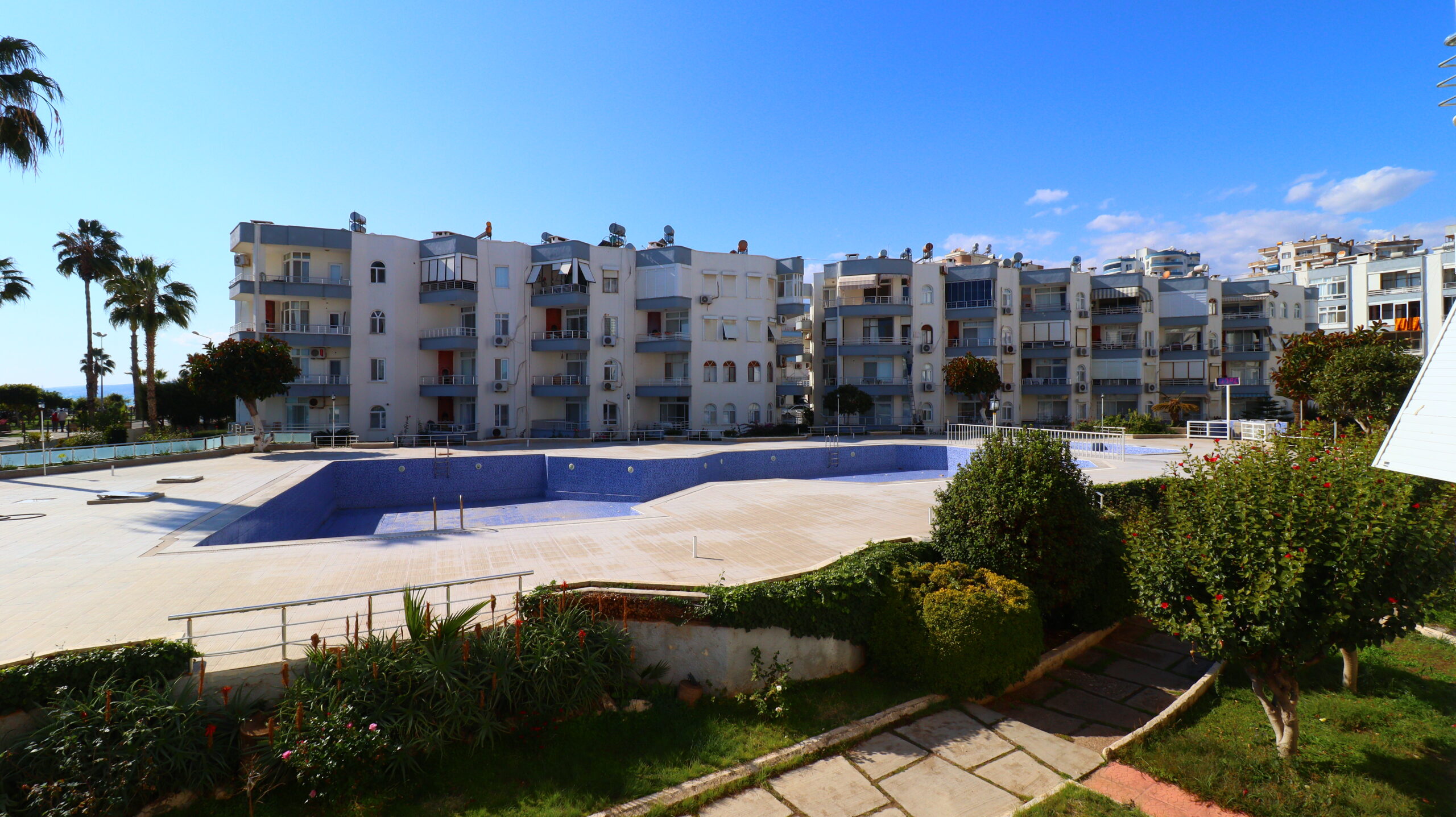 Mersin Erdemli Erdemkent Tatil Sitesi Eşyalı Kiralık 2+1 Yazlık Daire