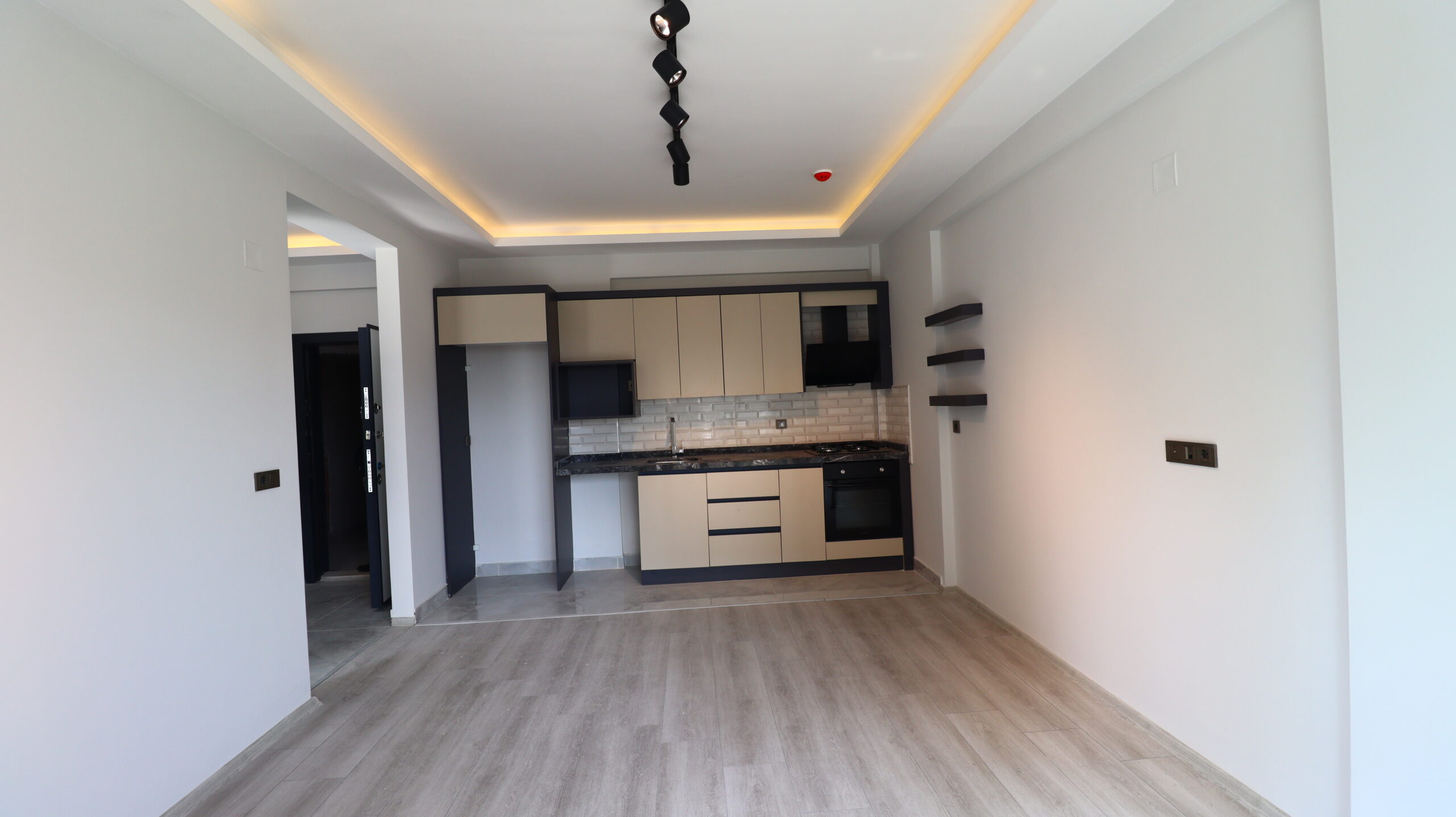 Erdemli Arpaçbahşiş Rivera Park Onze flat te koop bevindt zich in het complex.