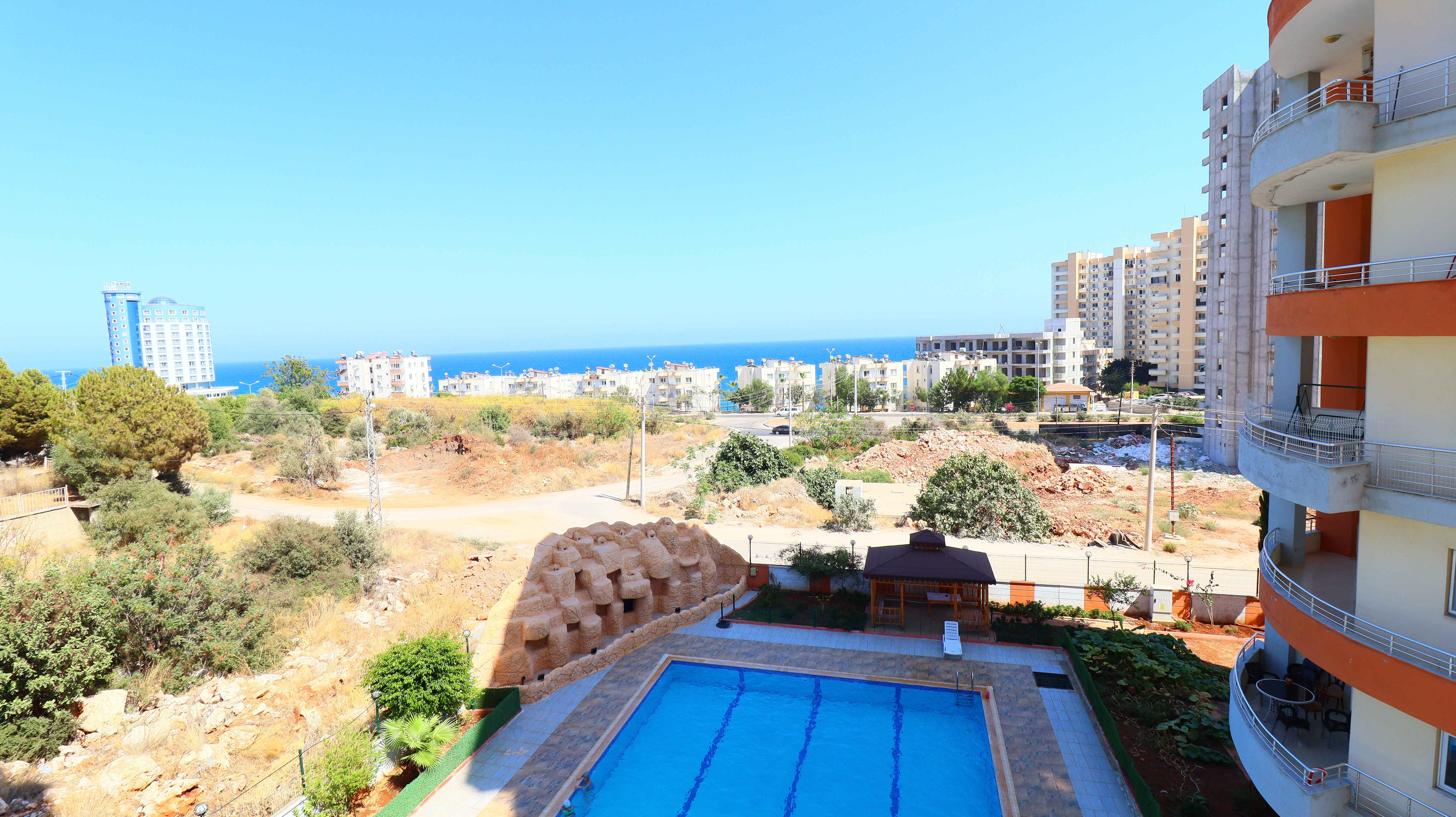 Mersin Erdemli Ayaş Site İçinde Deniz Manzaralı Satılık 2+1 Daire