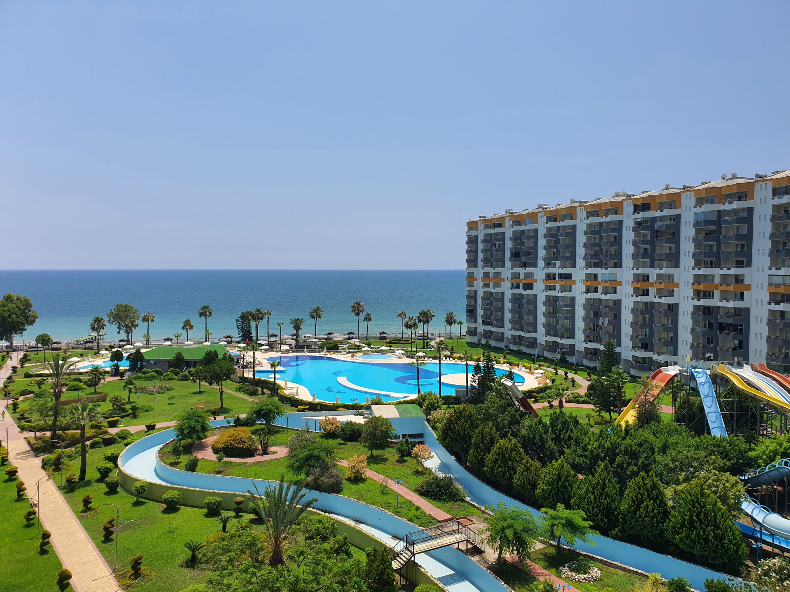 Mersin Kargıpınarı Denize Sıfır Queenaba Sitesi Satılık Köşe Daire