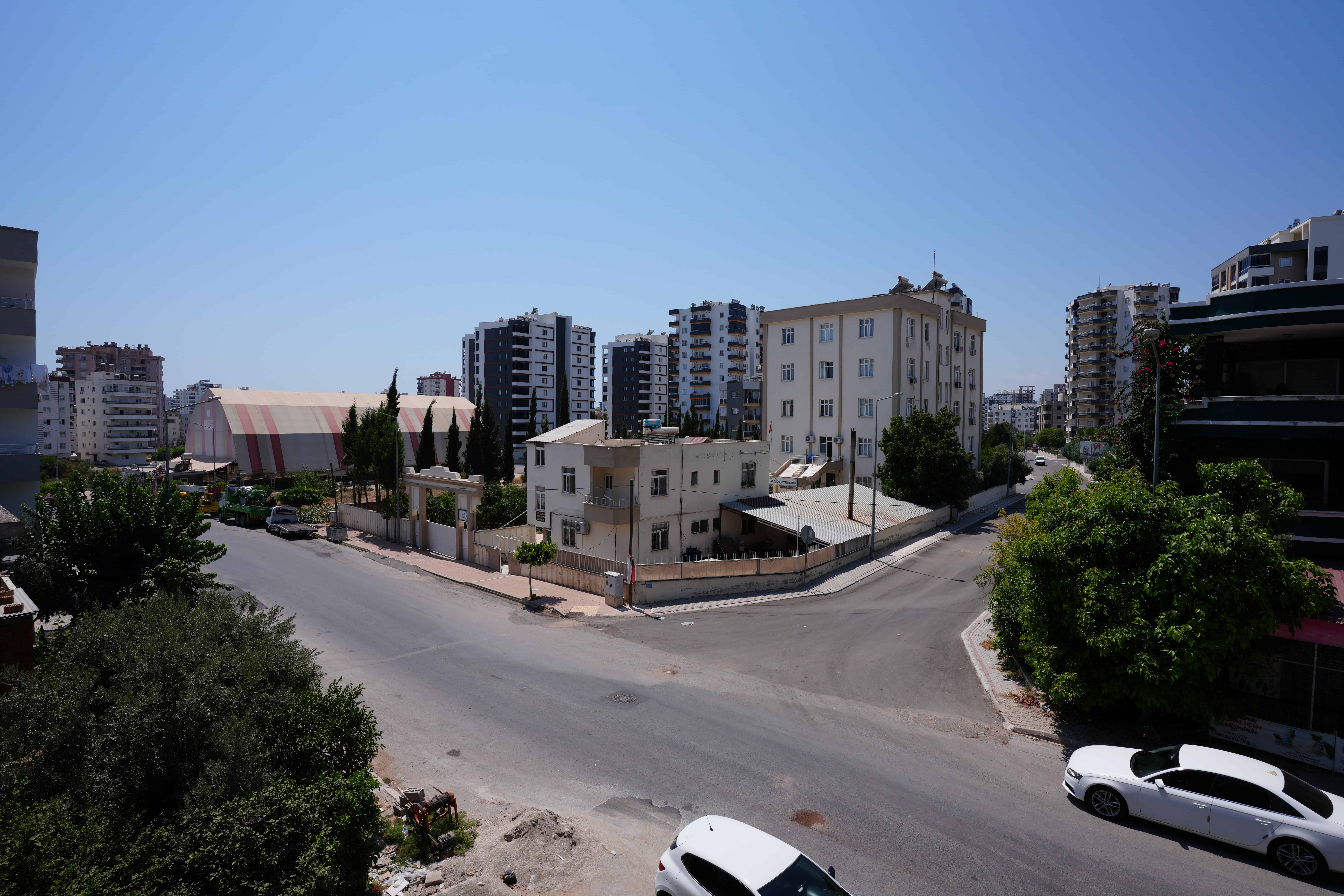 Geschikt 2+1 appartement te koop nabij Mersin Erdemli Alata Anatolian High School