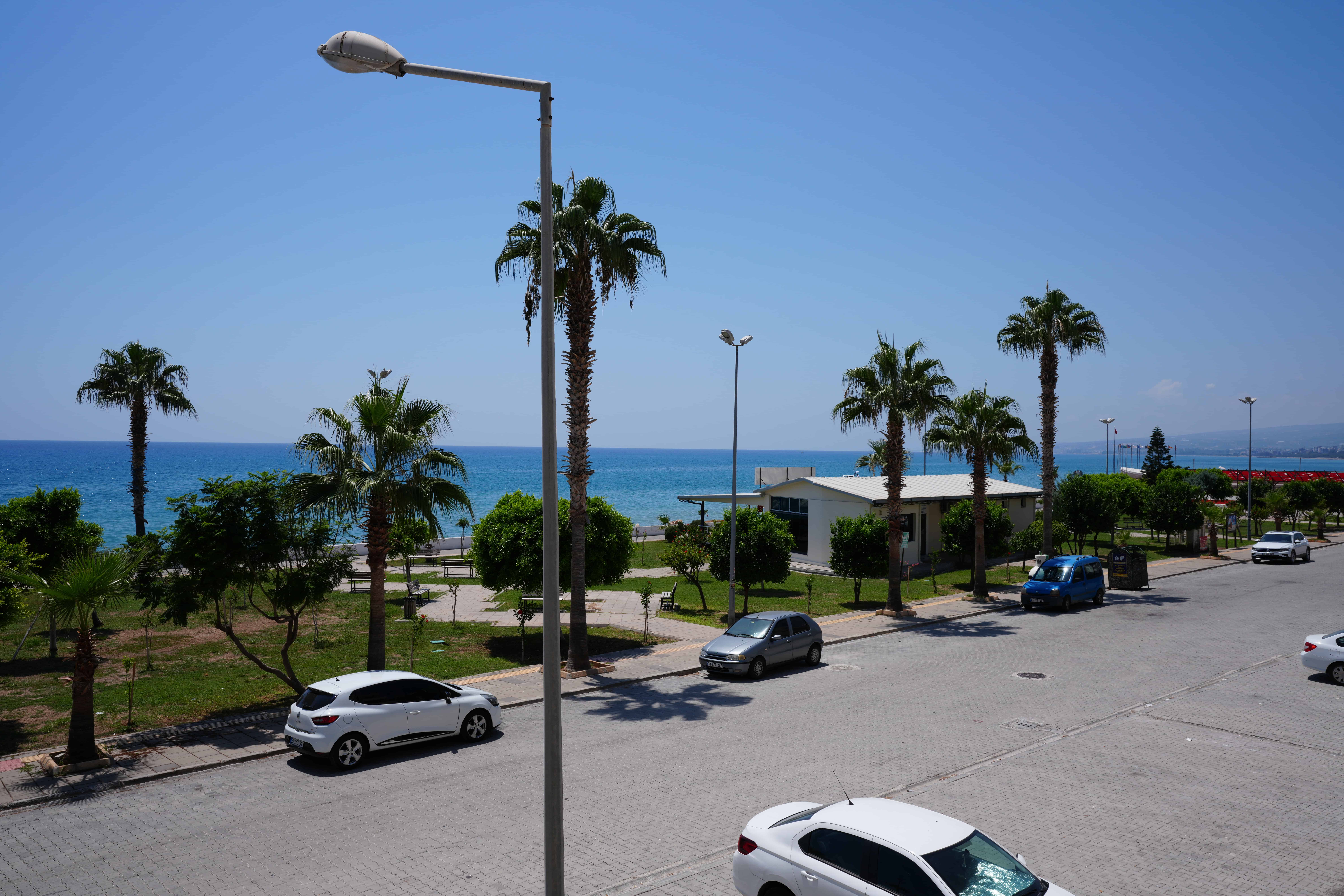 Mersin Erdemli Center Seafront 3+1 Wohnung zu verkaufen