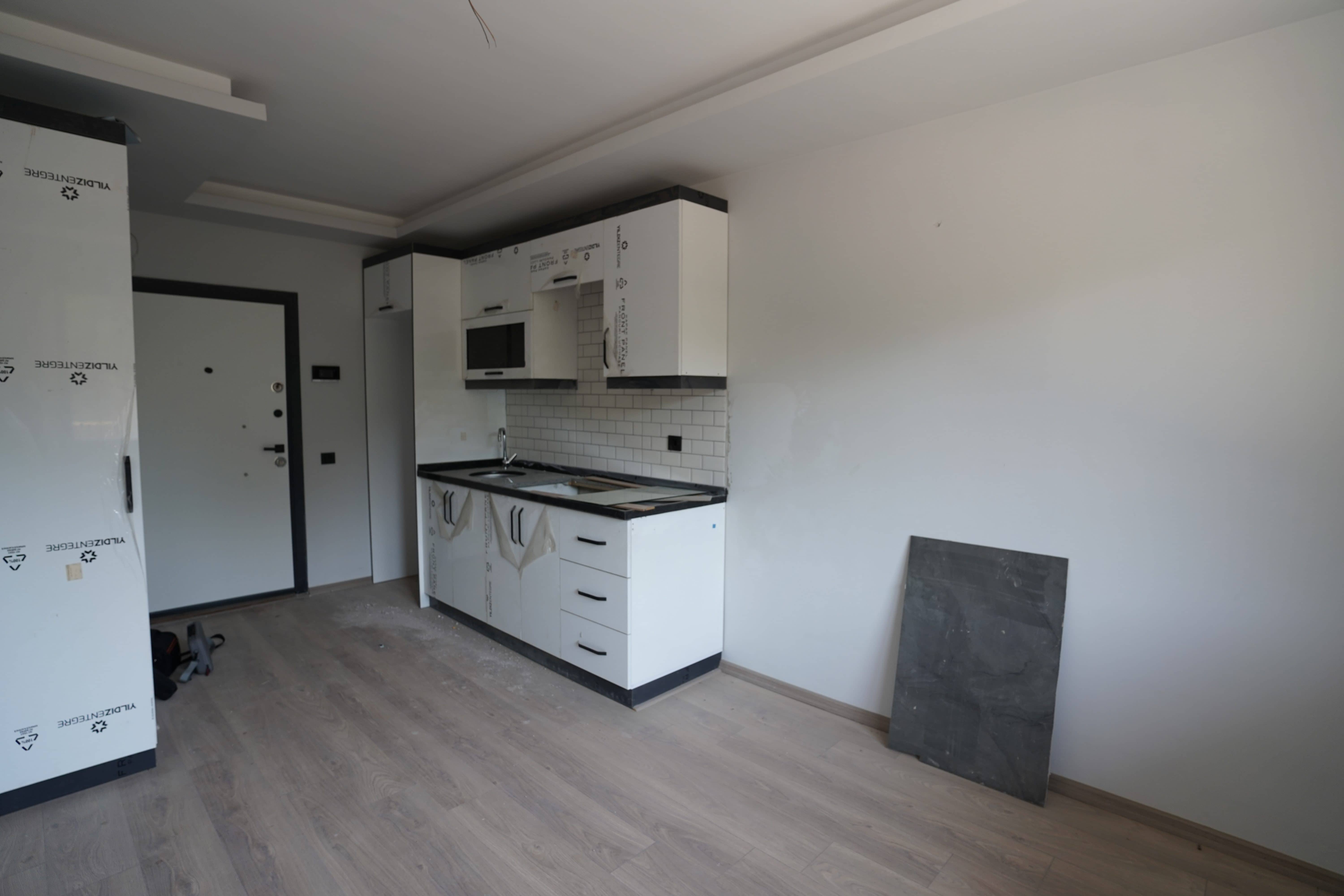Mersin Erdemli Kocahasanlı Ferdem Suit 1+1 Kiralık Daire 