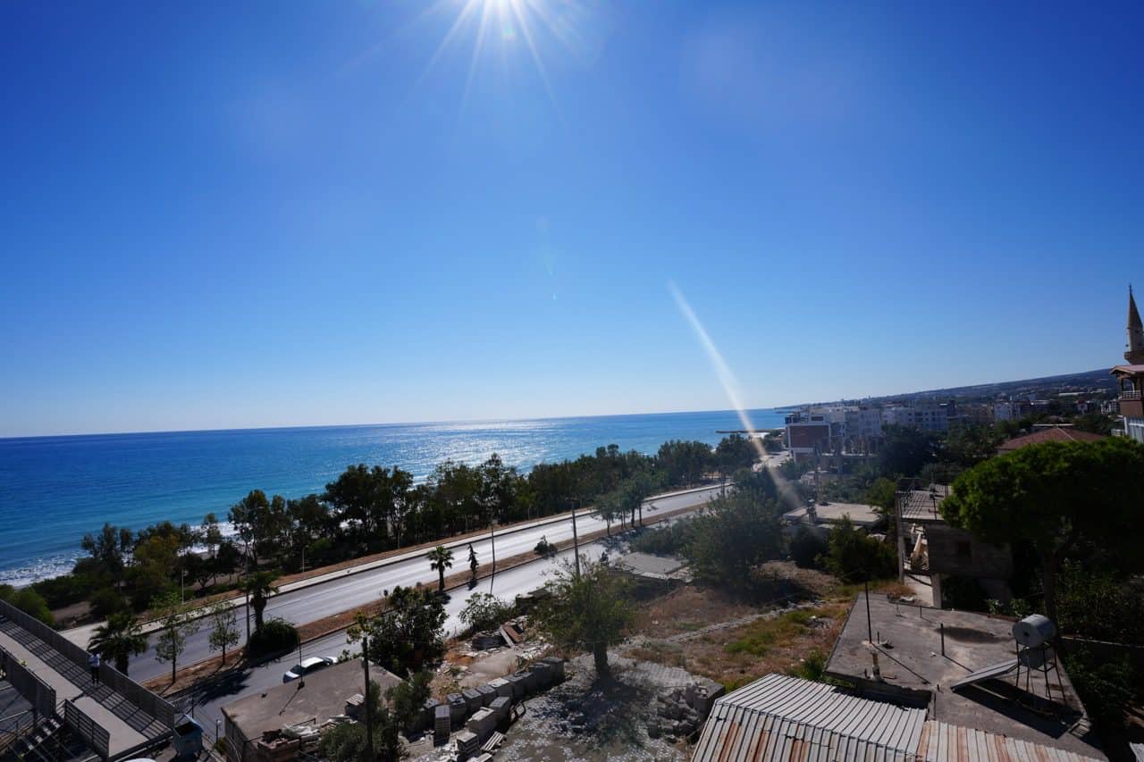 Mersin Erdemli Kocahasanlı 1+1 Wohnung zum Verkauf mit Meerblick