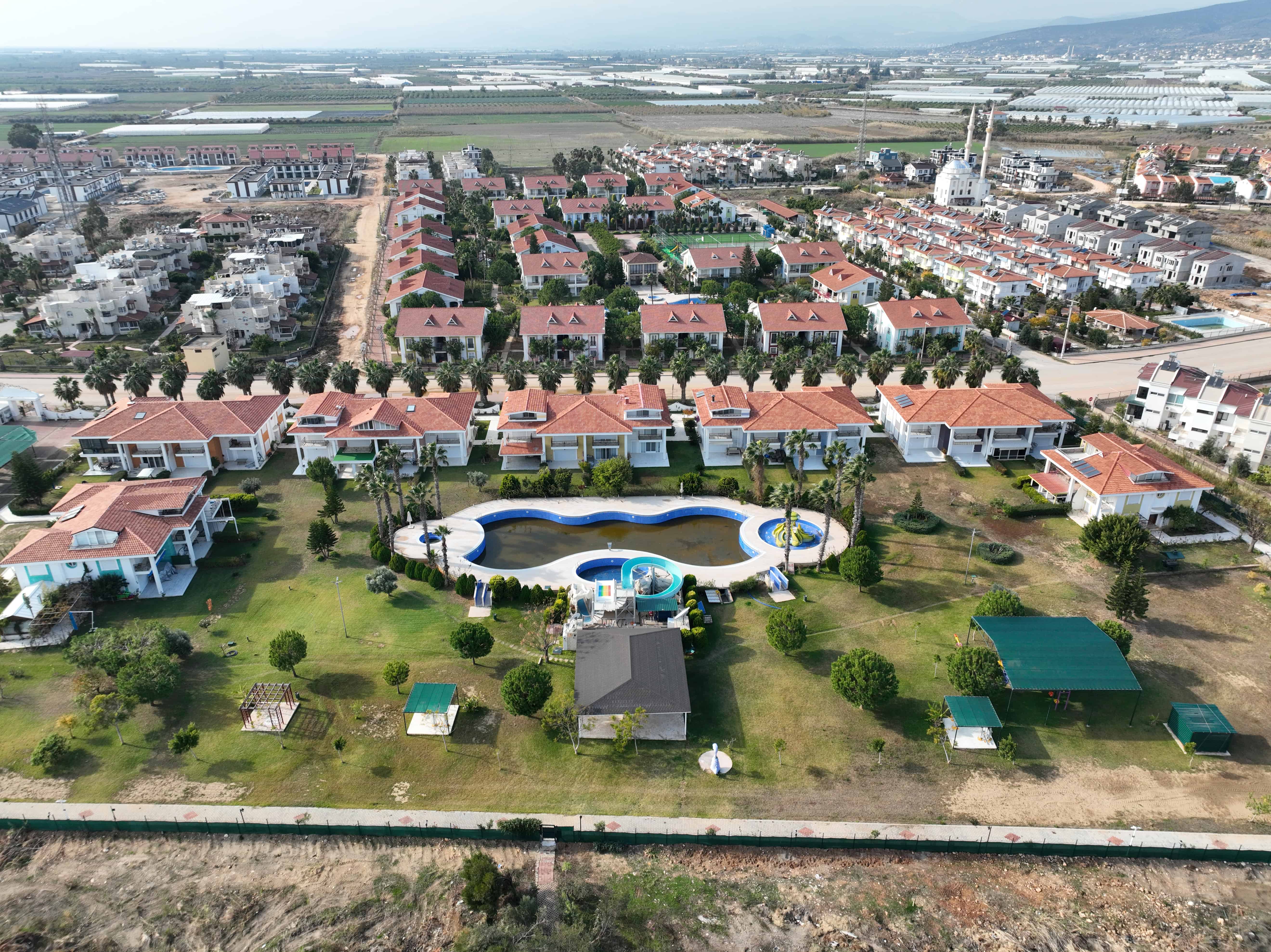 Mersin Silifke Altınkum Marpessa Vip 1 Site 4+1 Villa zum Verkauf