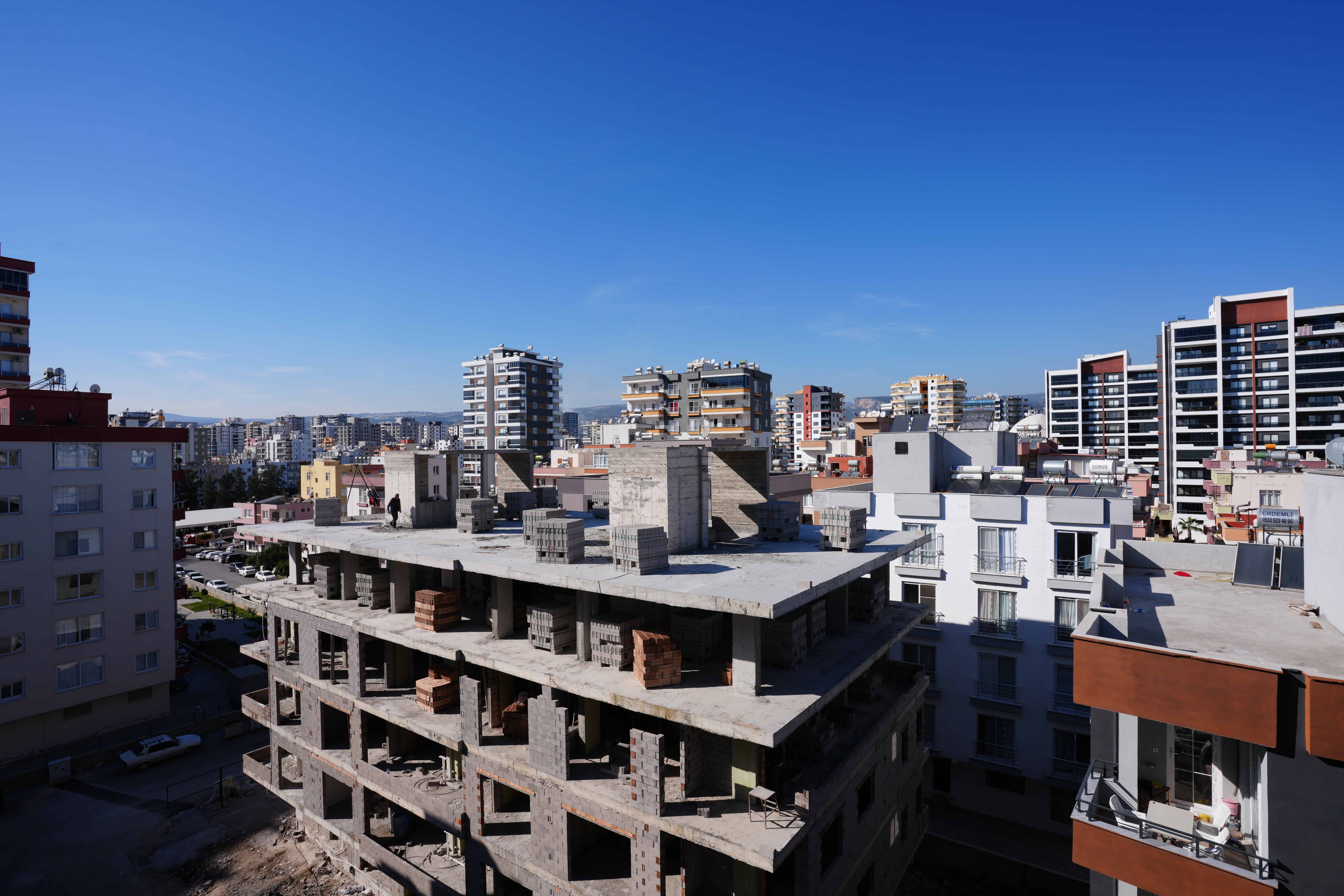 Mersin Erdemli Alata Möblierte 1+1 Gelegenheitswohnung zu verkaufen