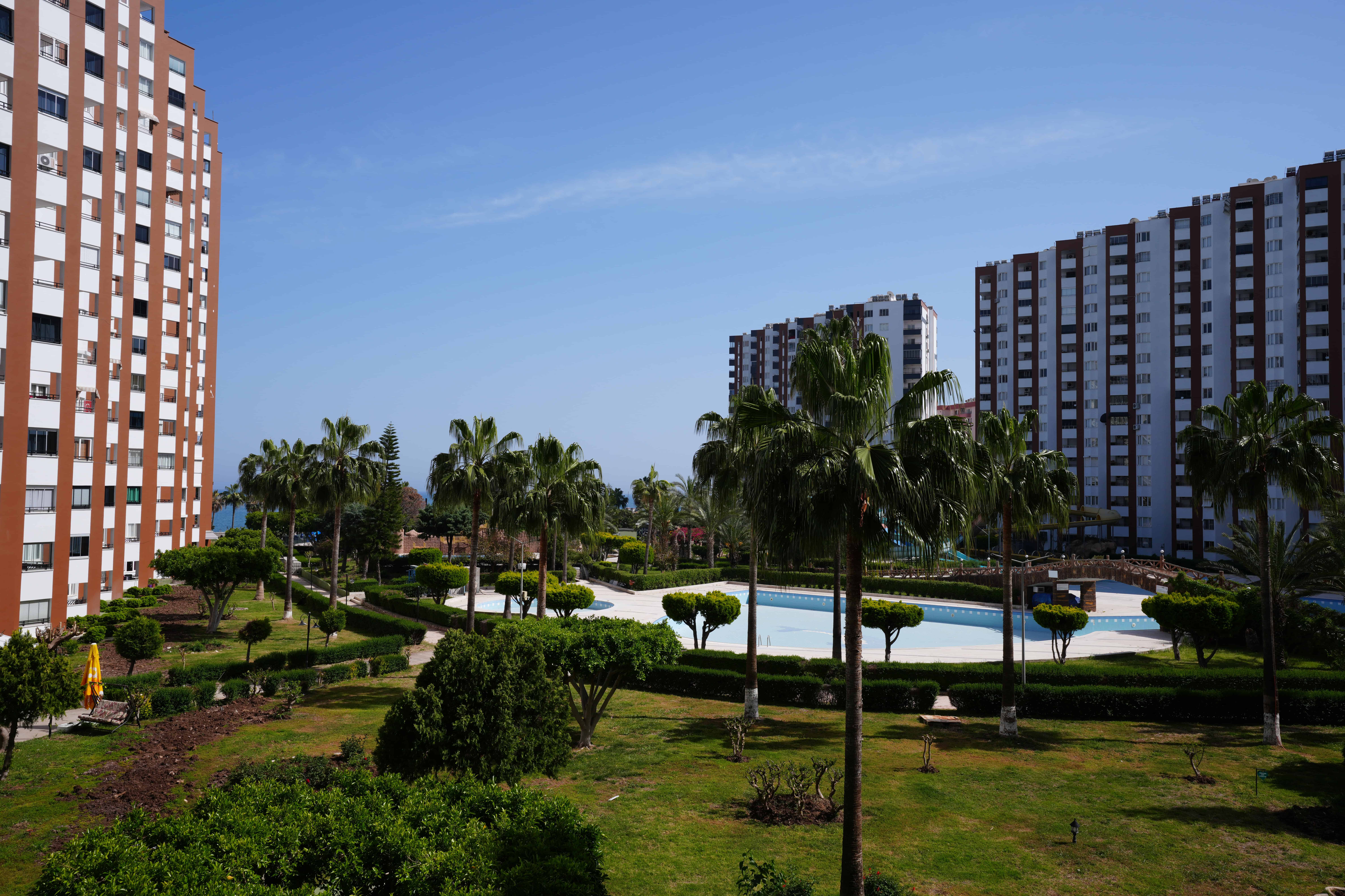 Mersin Erdemli Cesmeli Liparis 3 Grundstück zum Verkauf 2+1 möblierte Wohnung