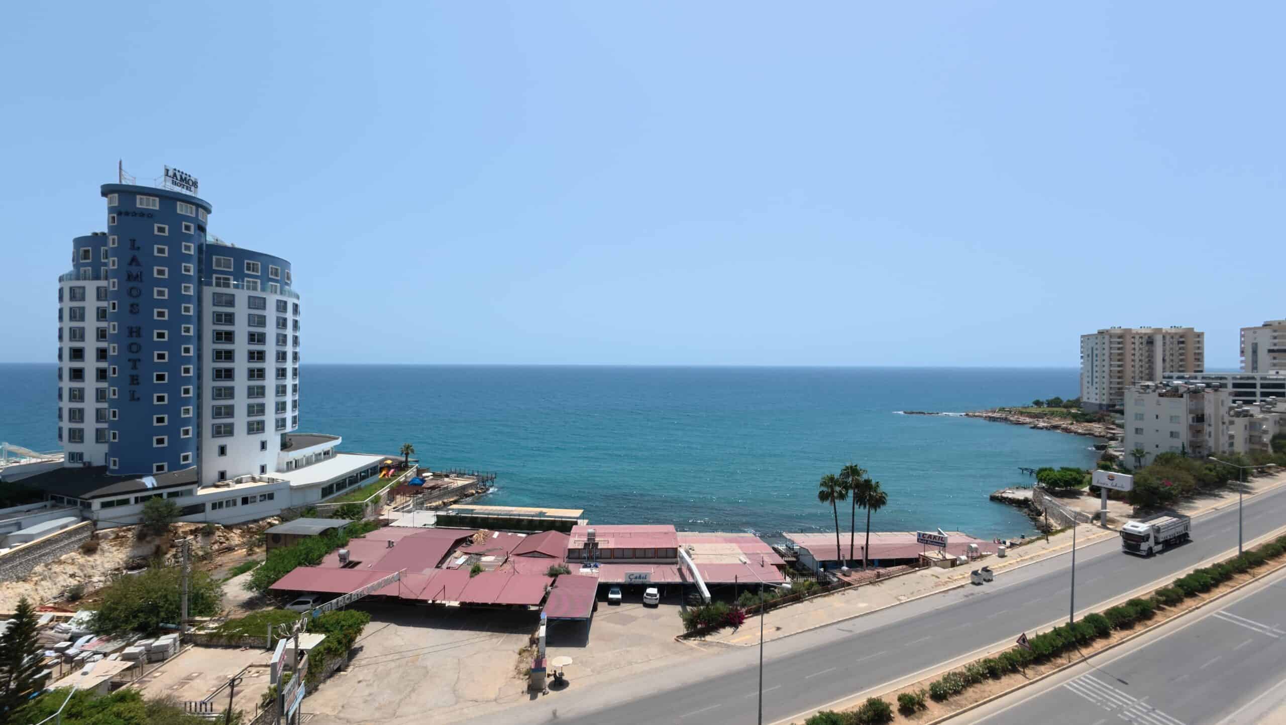 Mersin Erdemli Ayaş Iraöz Suits Eşyalı Satılık 2+1 Daire