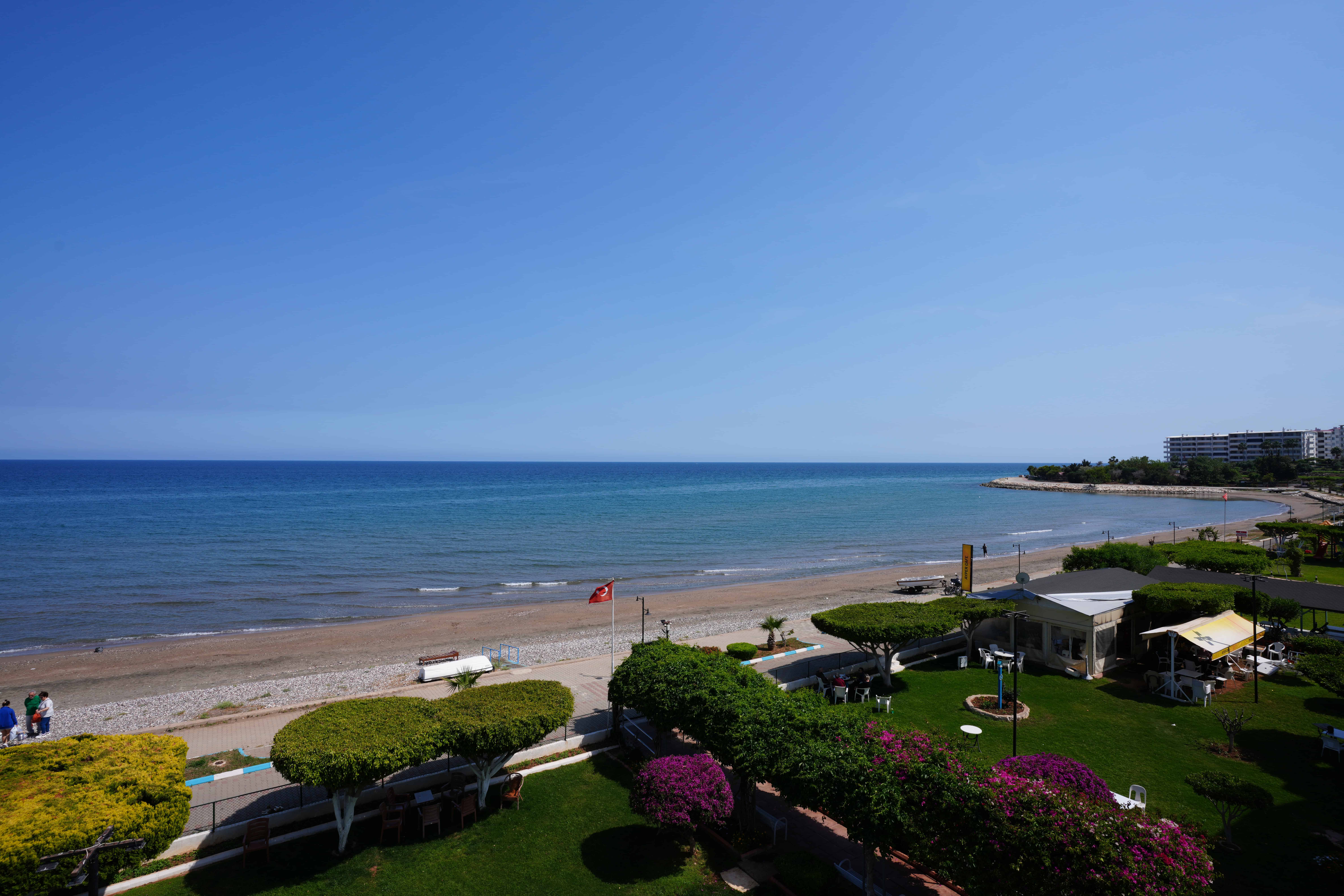 Mersin Erdemli Limonlu Ayper Site Sea Front 3+1 Wohnung zu verkaufen