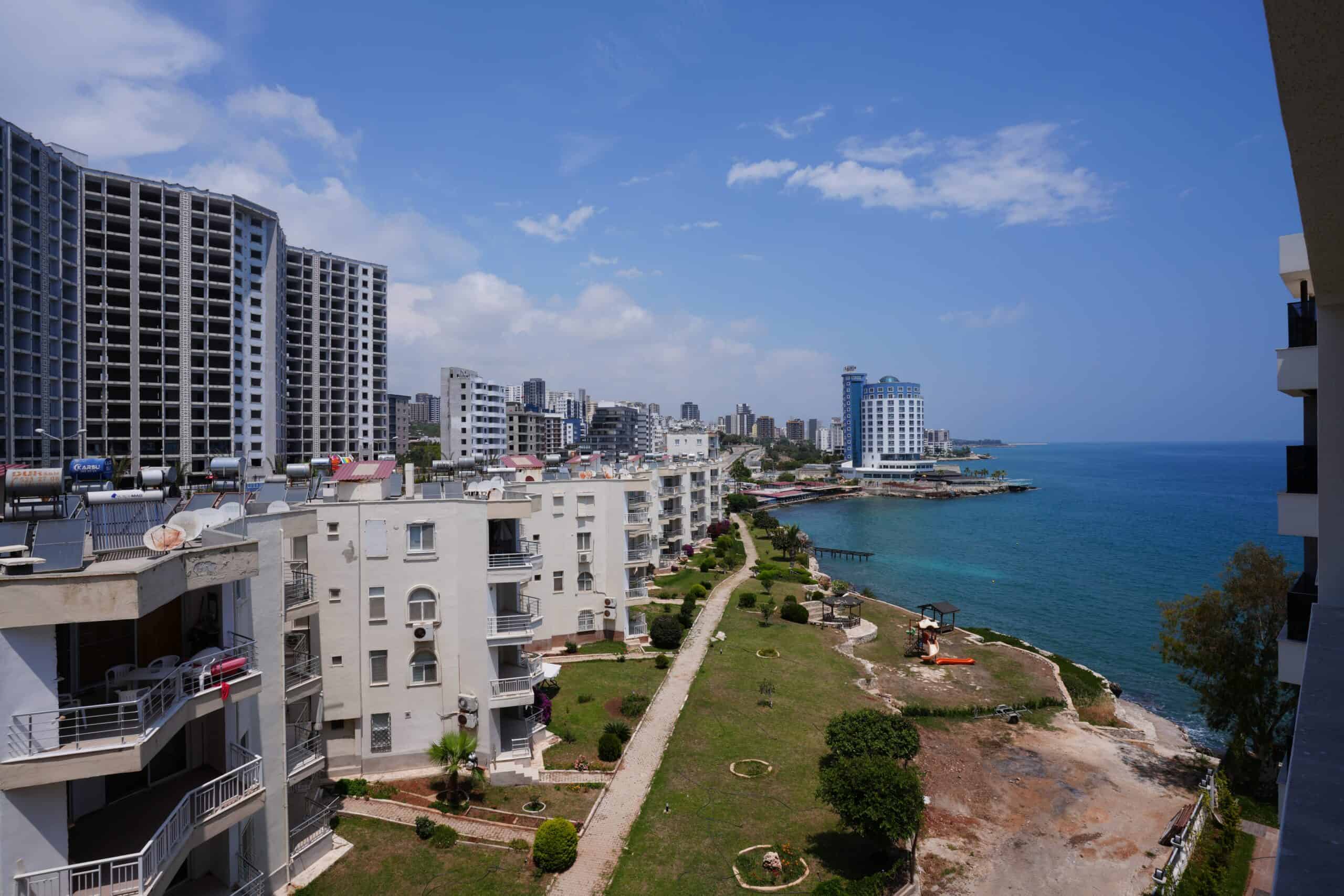 Mersin Erdemli Ayaş Emerald Aura Satılık 2+1 Denize Sıfır Daire