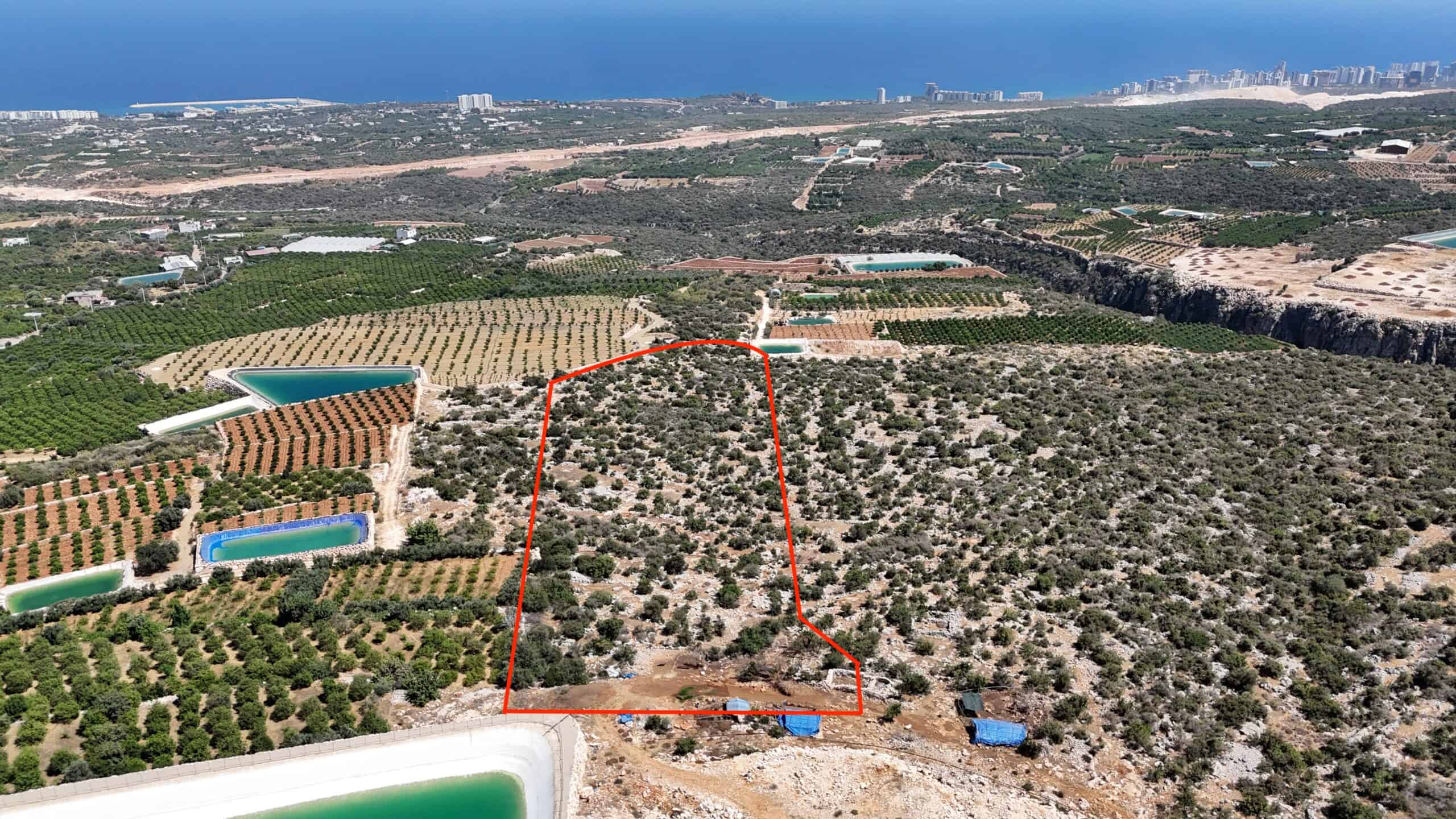 Mersin Erdemli Tırtar Marina Limanı Kuzeyinde Satılık Tarla