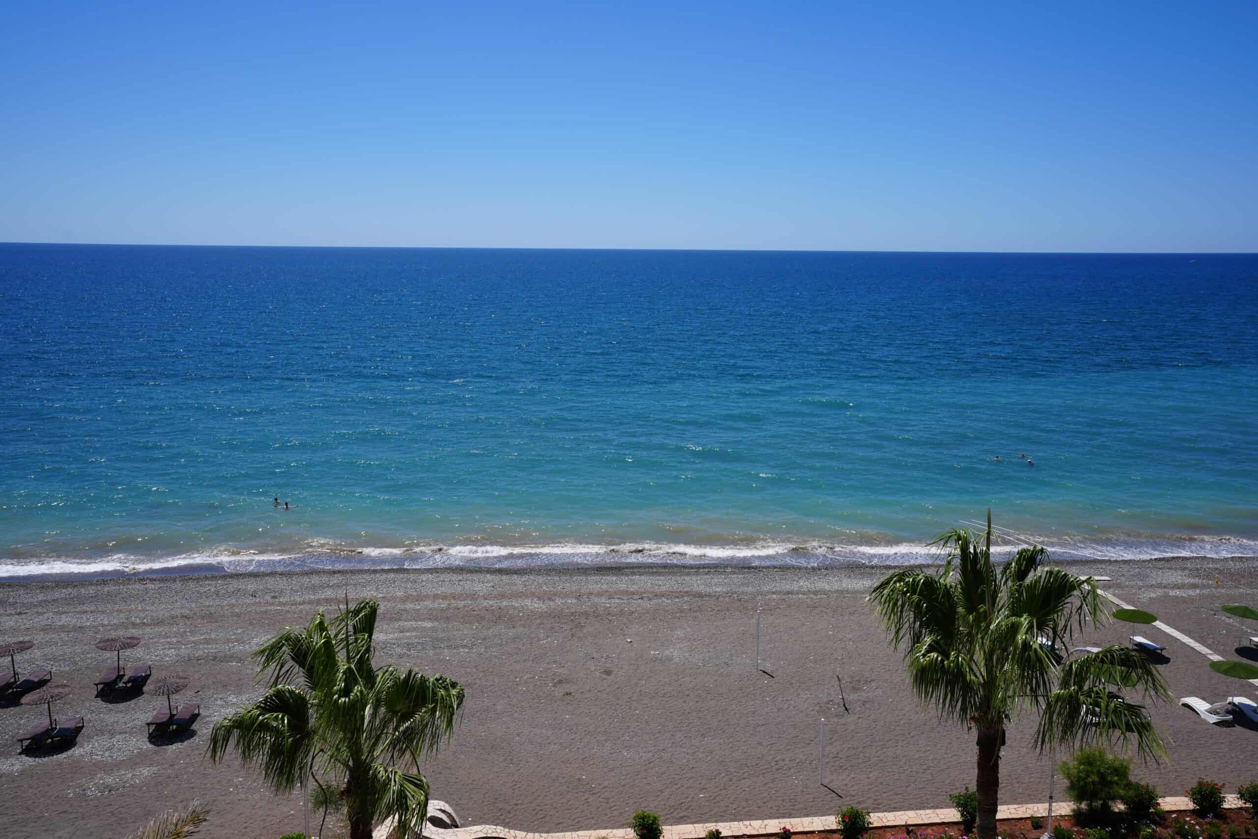 Mersin Arpaçbahşiş Denize Sıfır Flamingo 1 Sitesi 3+1 Satılık Köşe Daire